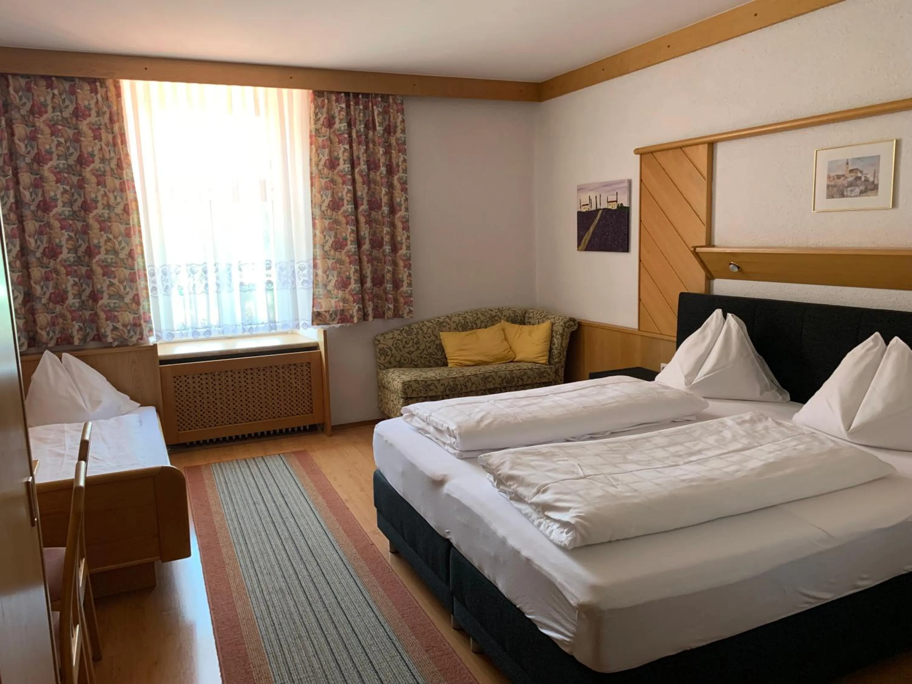 Photo of the whole room, Bed in Hotel Restaurant Schwarzer Adler