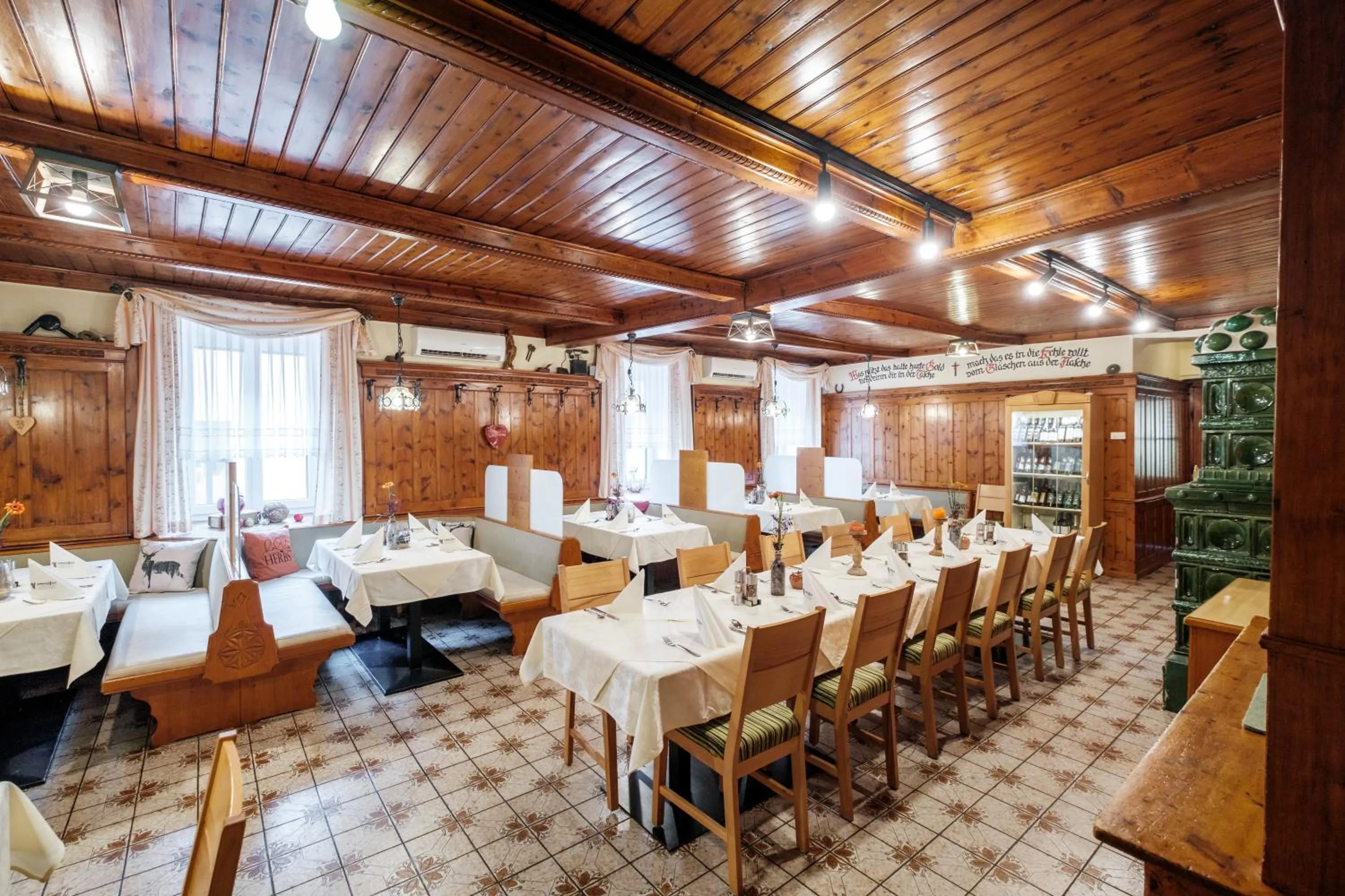 Restaurant/places to eat in Hotel Restaurant Schwarzer Adler