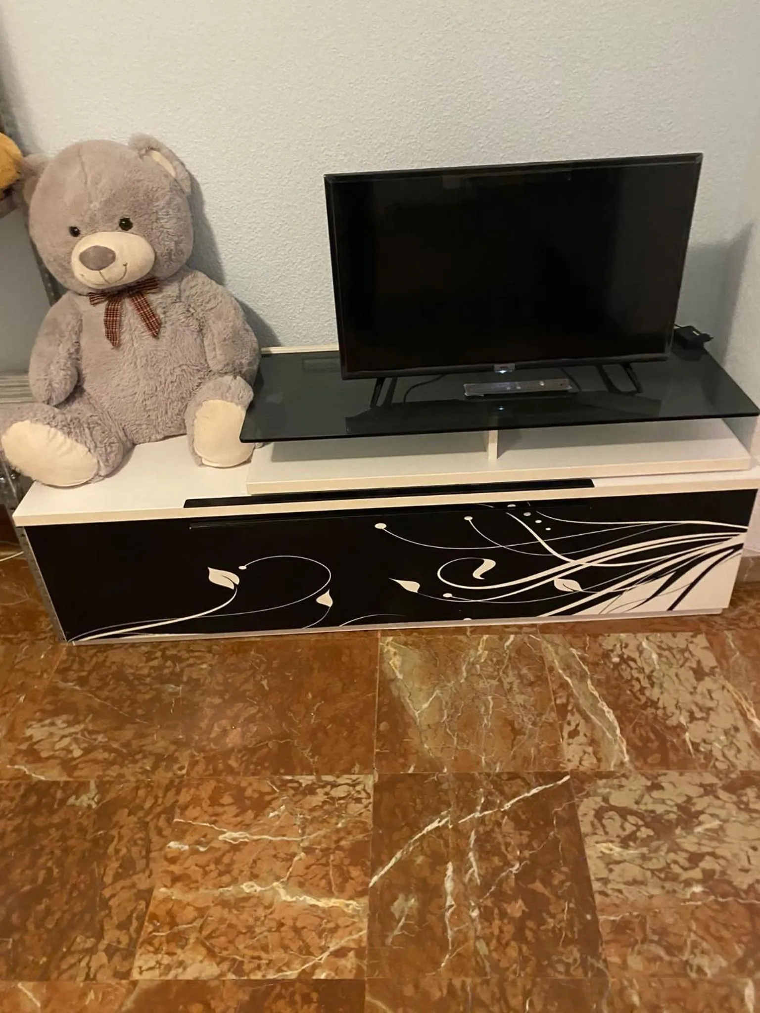 Communal lounge/ TV room in Pension El Dorado