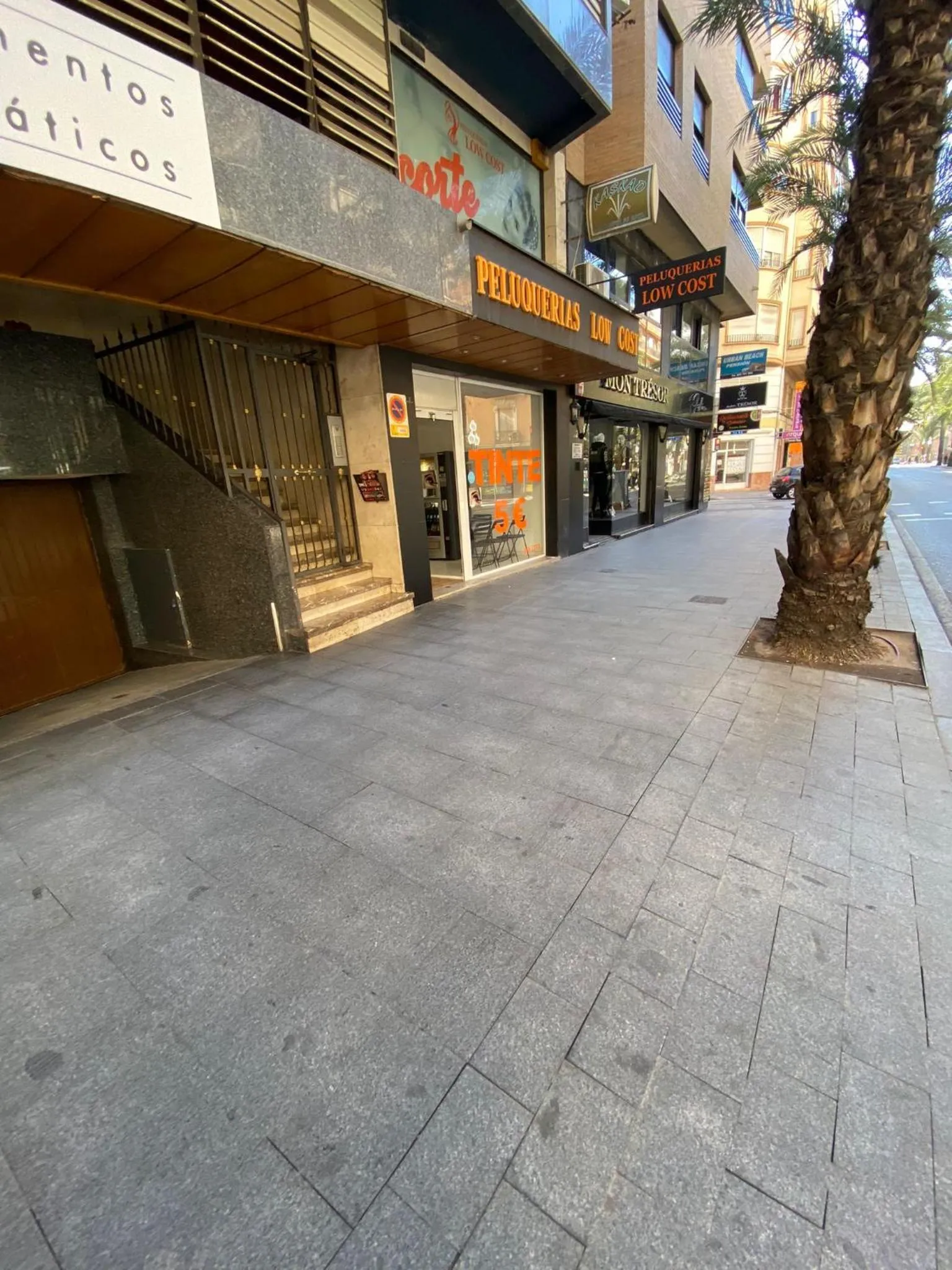Facade/entrance in Pension El Dorado