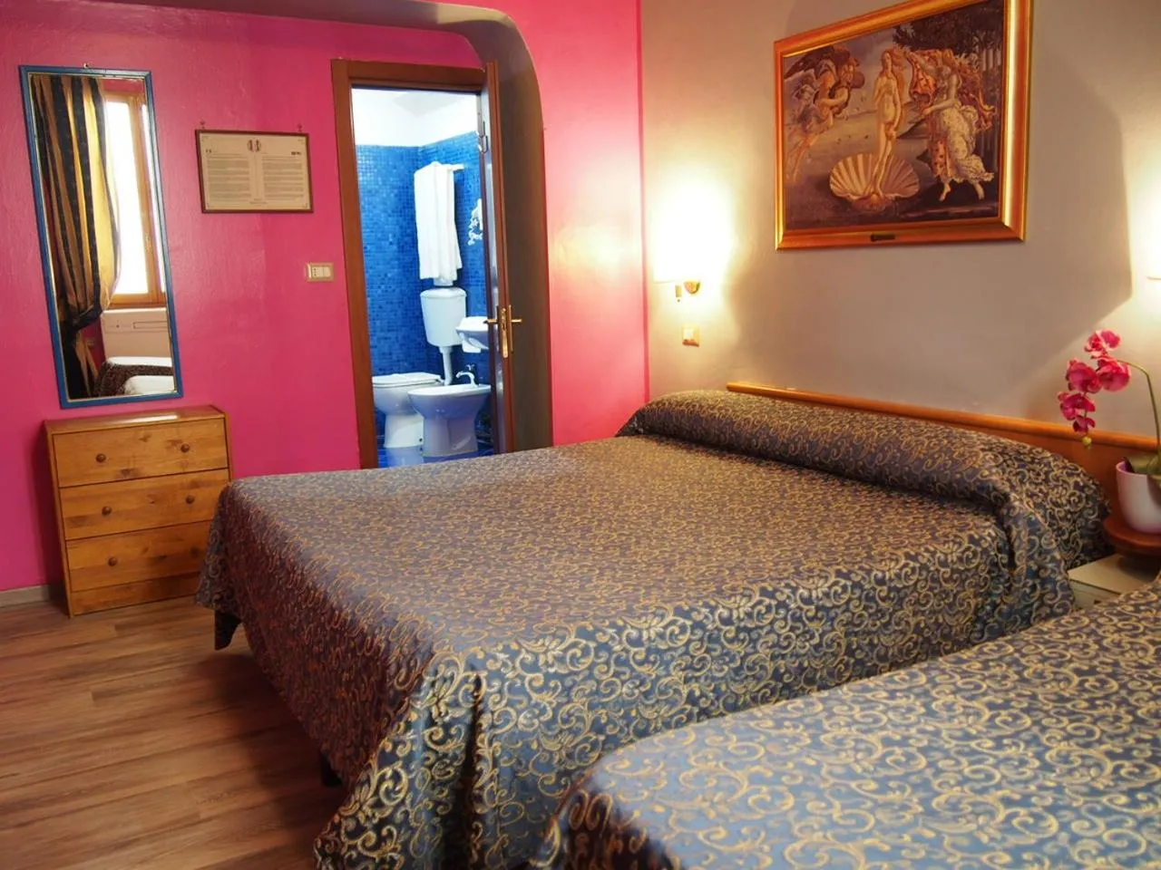 Photo of the whole room, Bed in Hotel Santa Croce