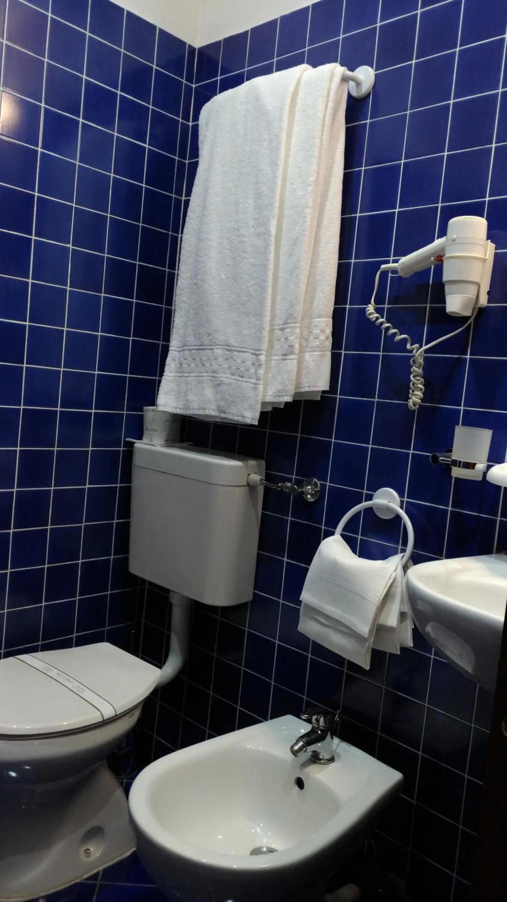 Shower in Hotel Santa Croce