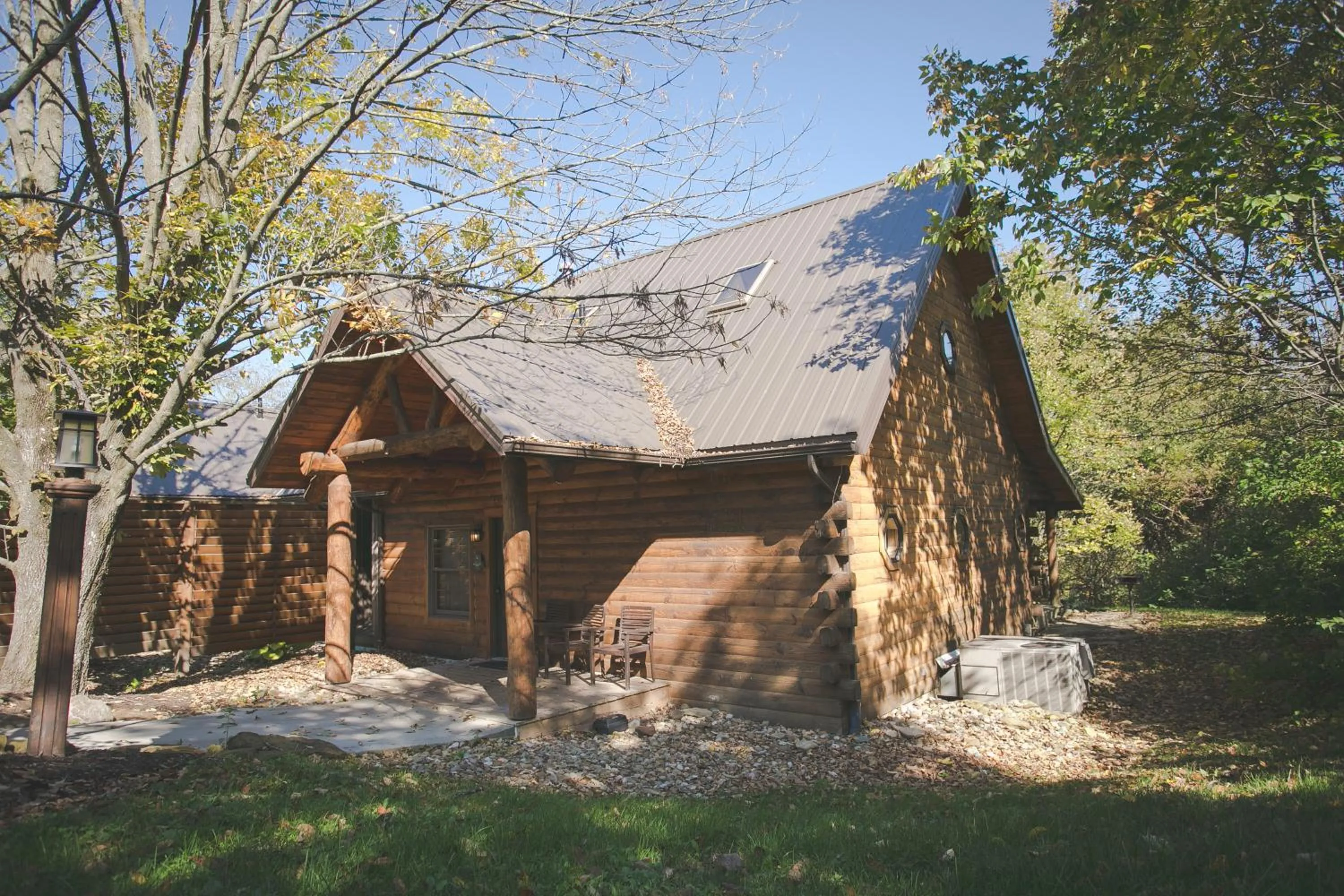 Property building in Blue Jays Nest Cabin by Amish Country Lodging