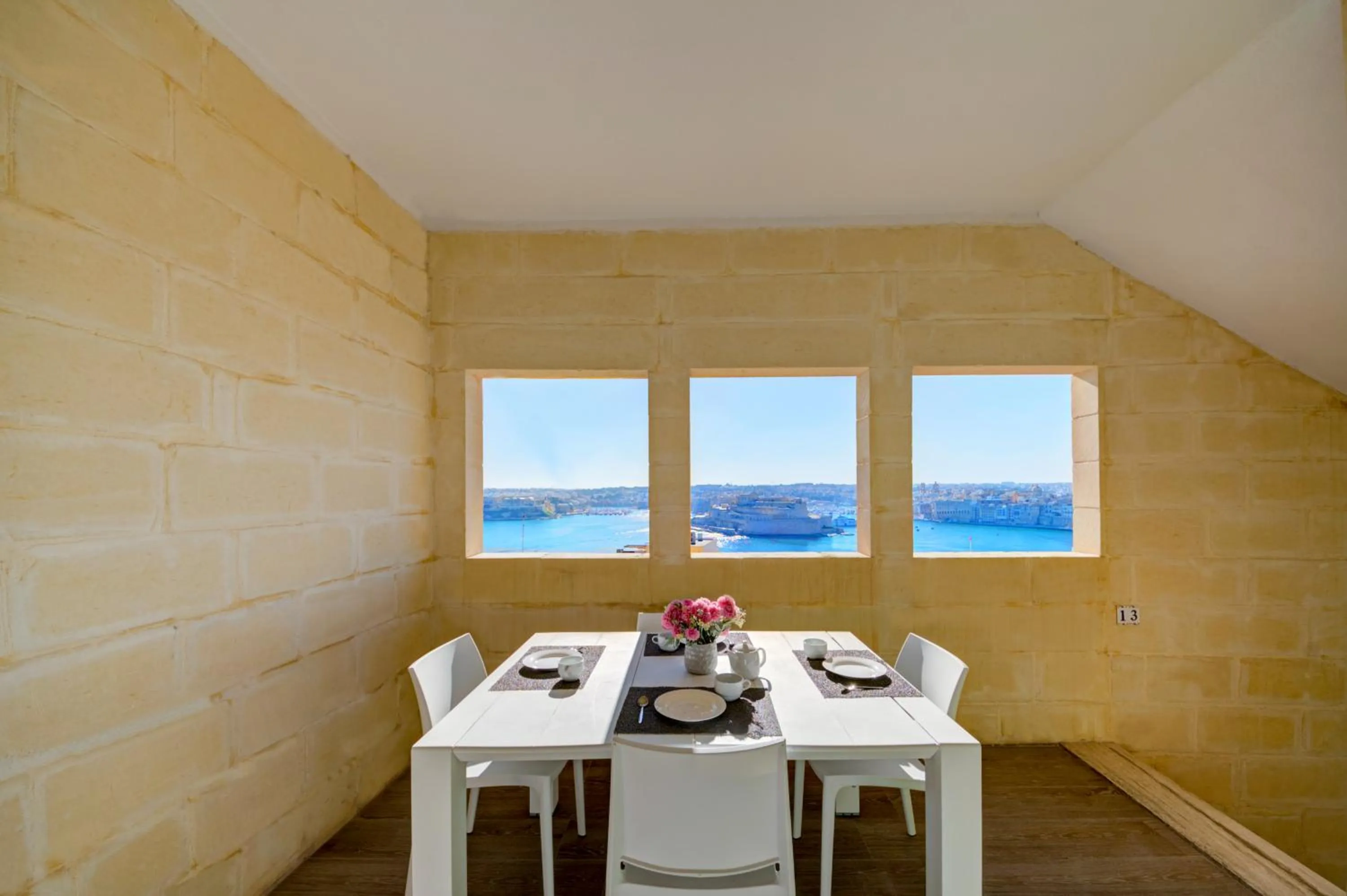 Natural landscape in Tritoni Harbour suites - Valletta