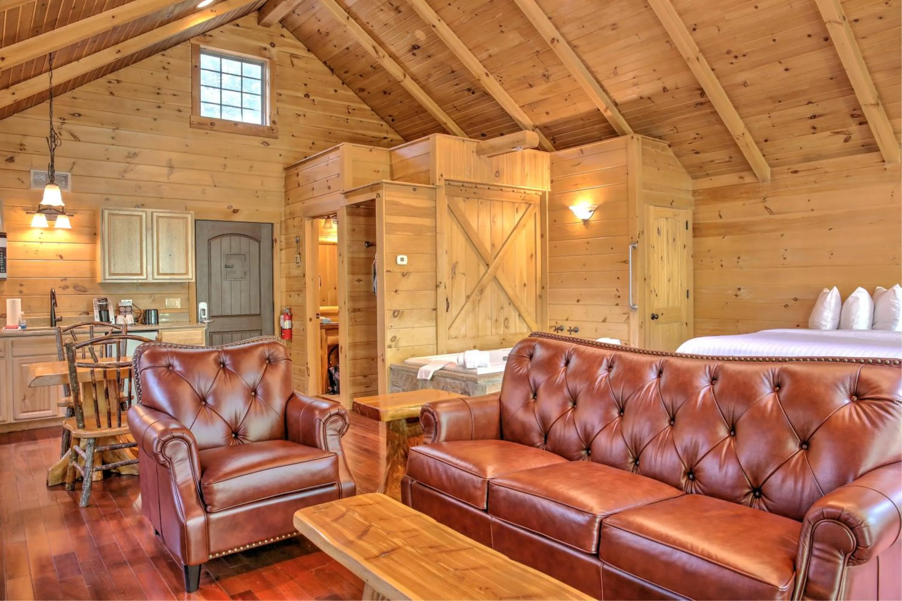 Lofty Willows Treehouse by Amish Country Lodging