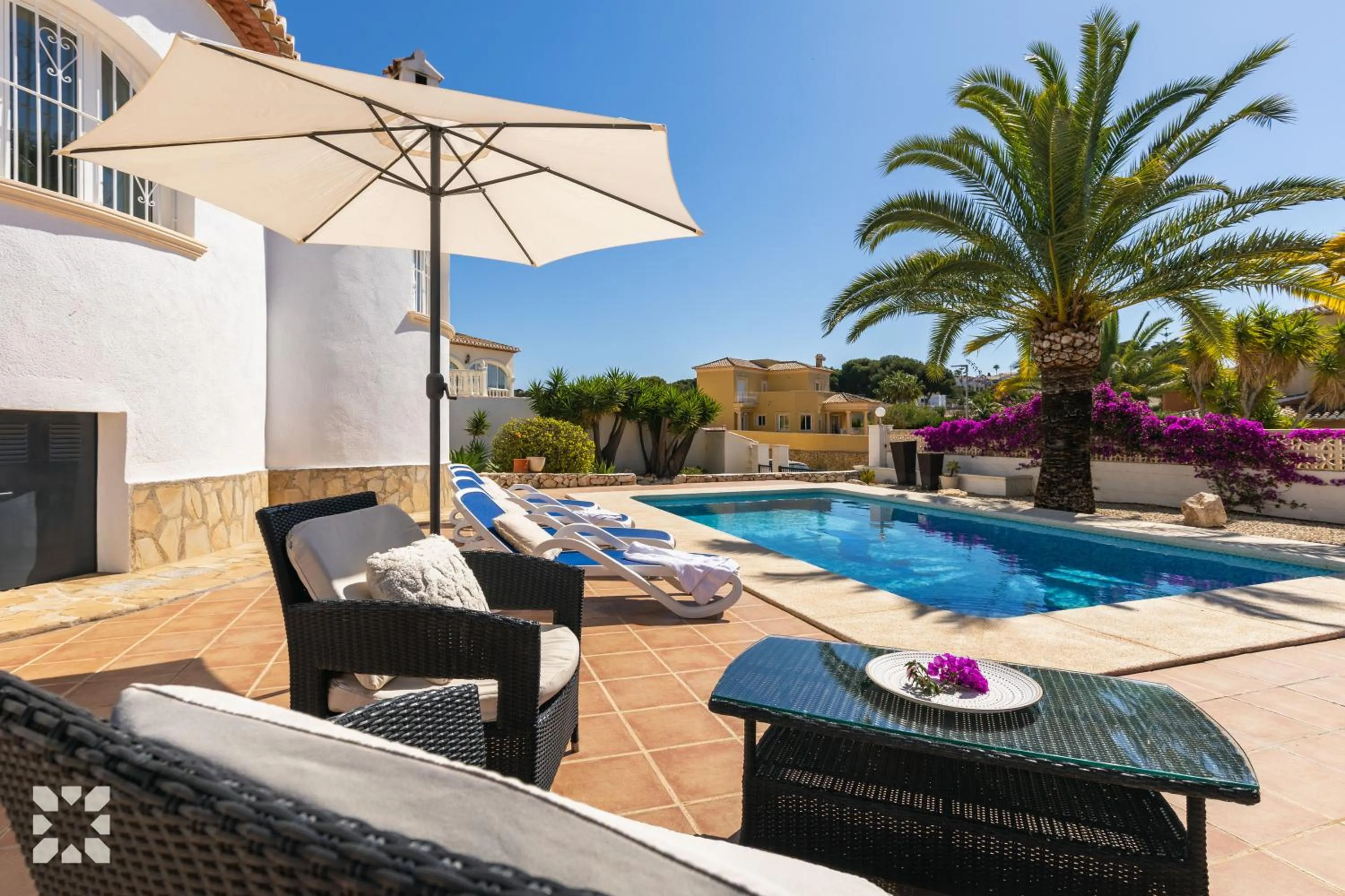 Villa Mackay by Abahana Villas
