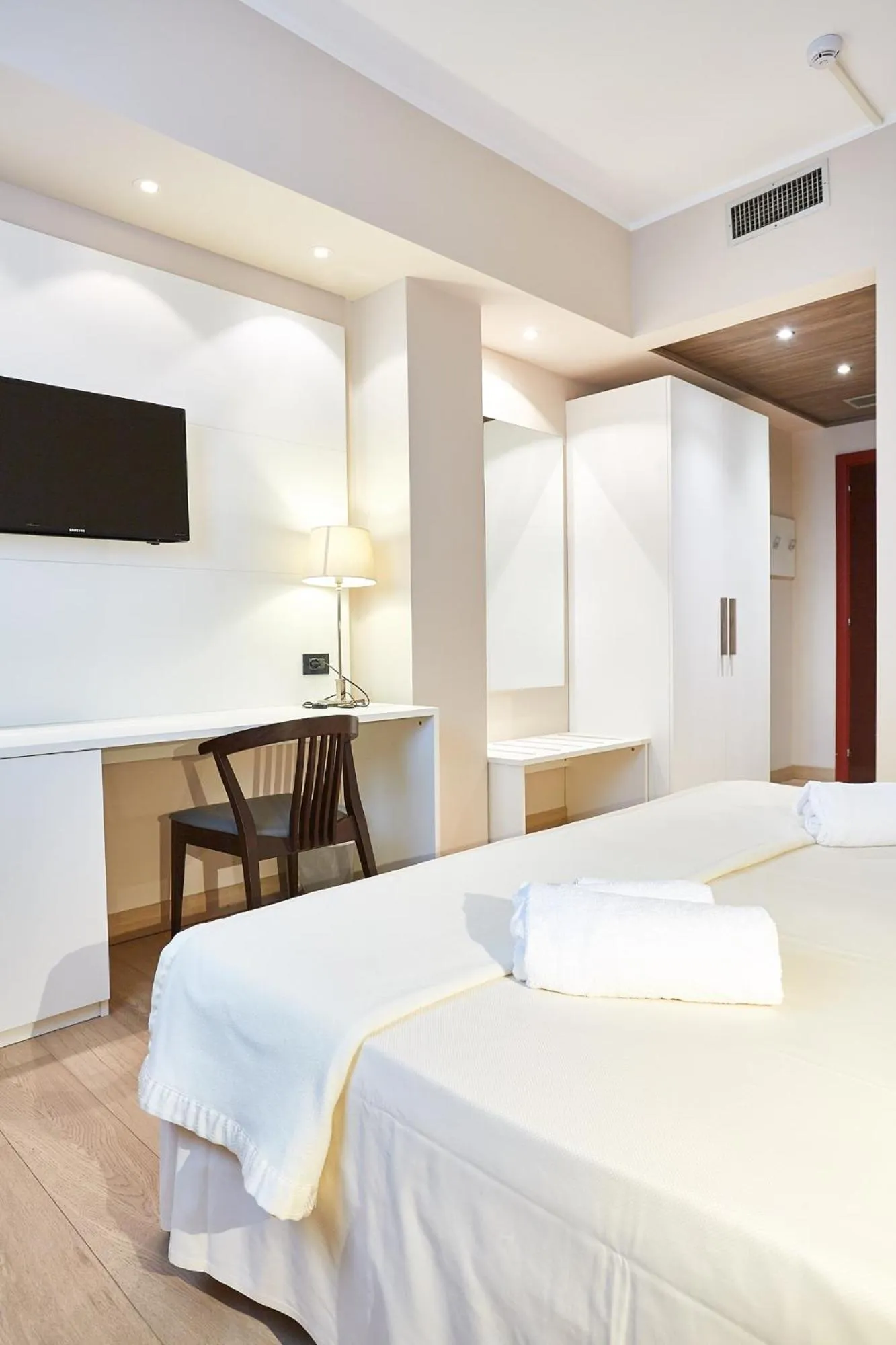 Photo of the whole room, Bed in Ferretti MajesticHouse