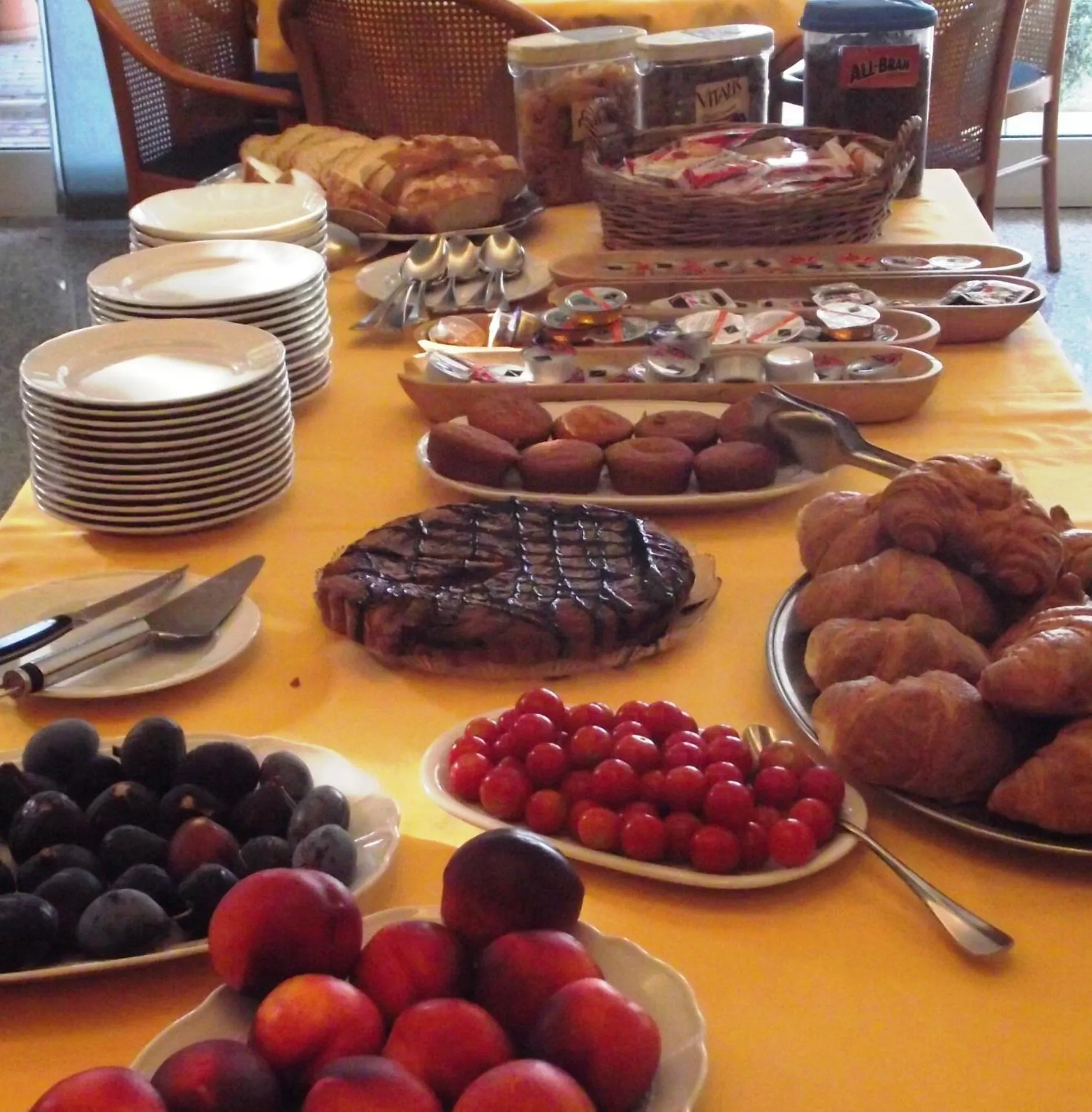 Buffet breakfast in Hotel Ristorante alla Campagna