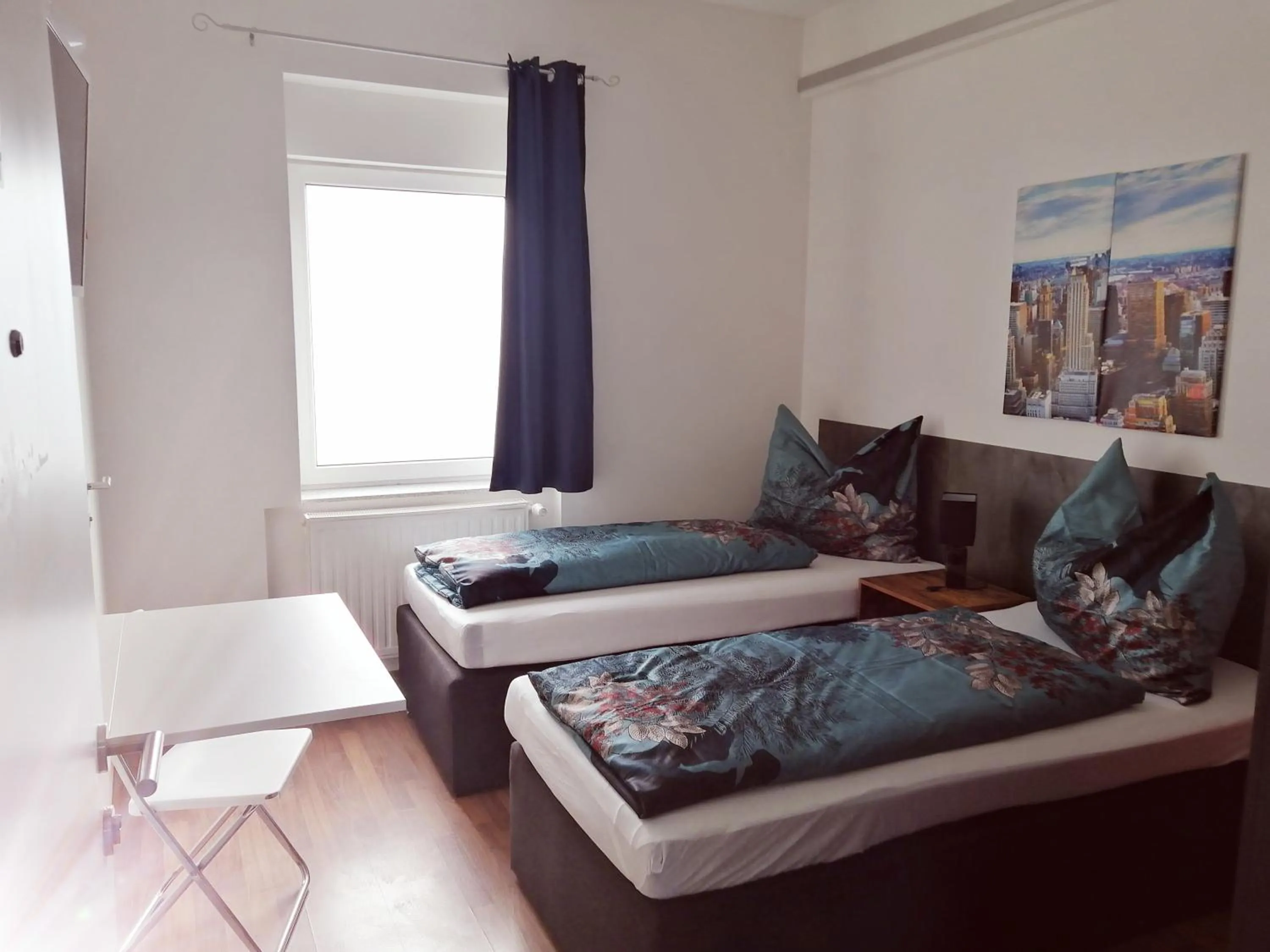 Bed in Motel Graz Ost I Free Parking I Self Check-in