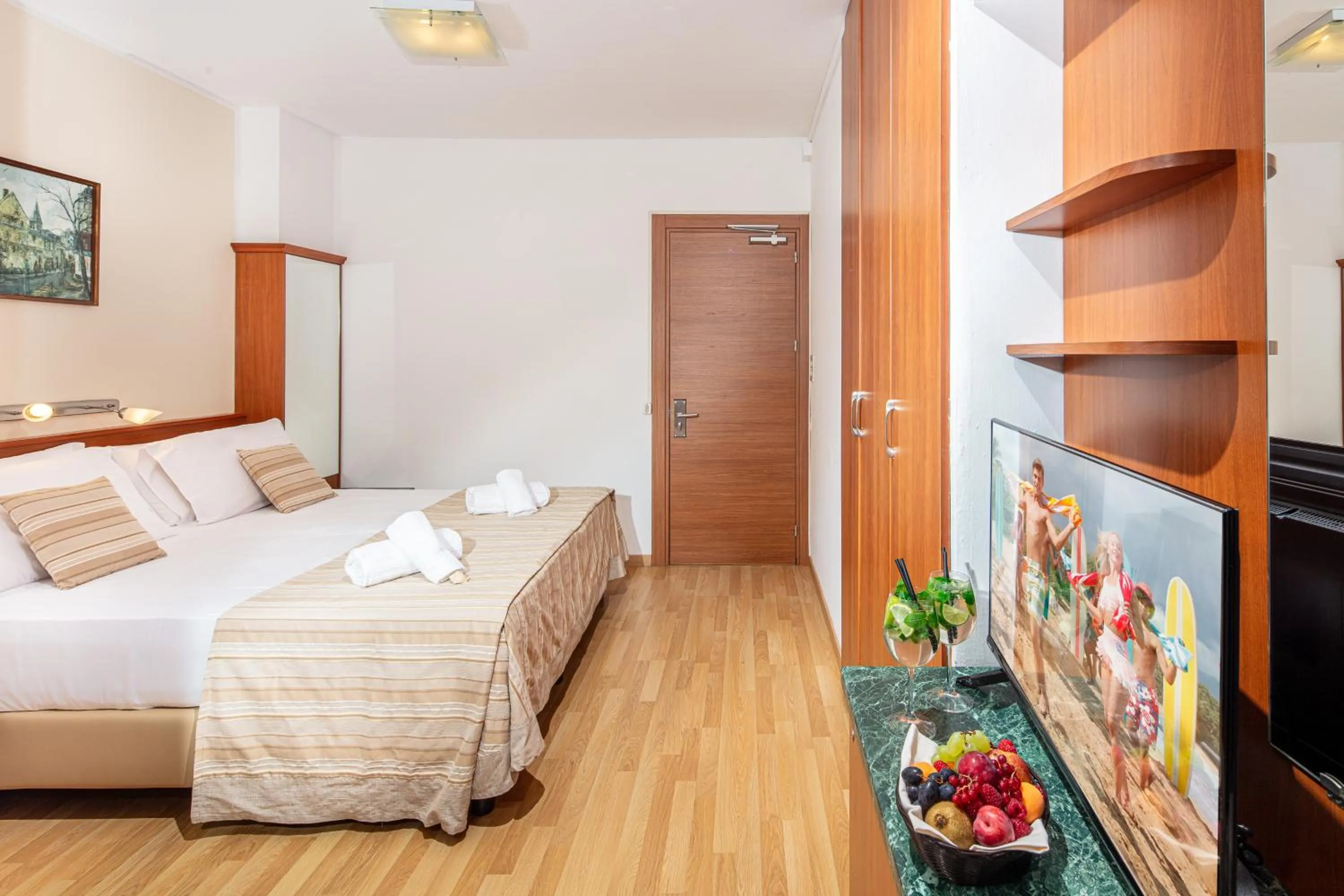 Restaurant/places to eat in Hotel Bembo