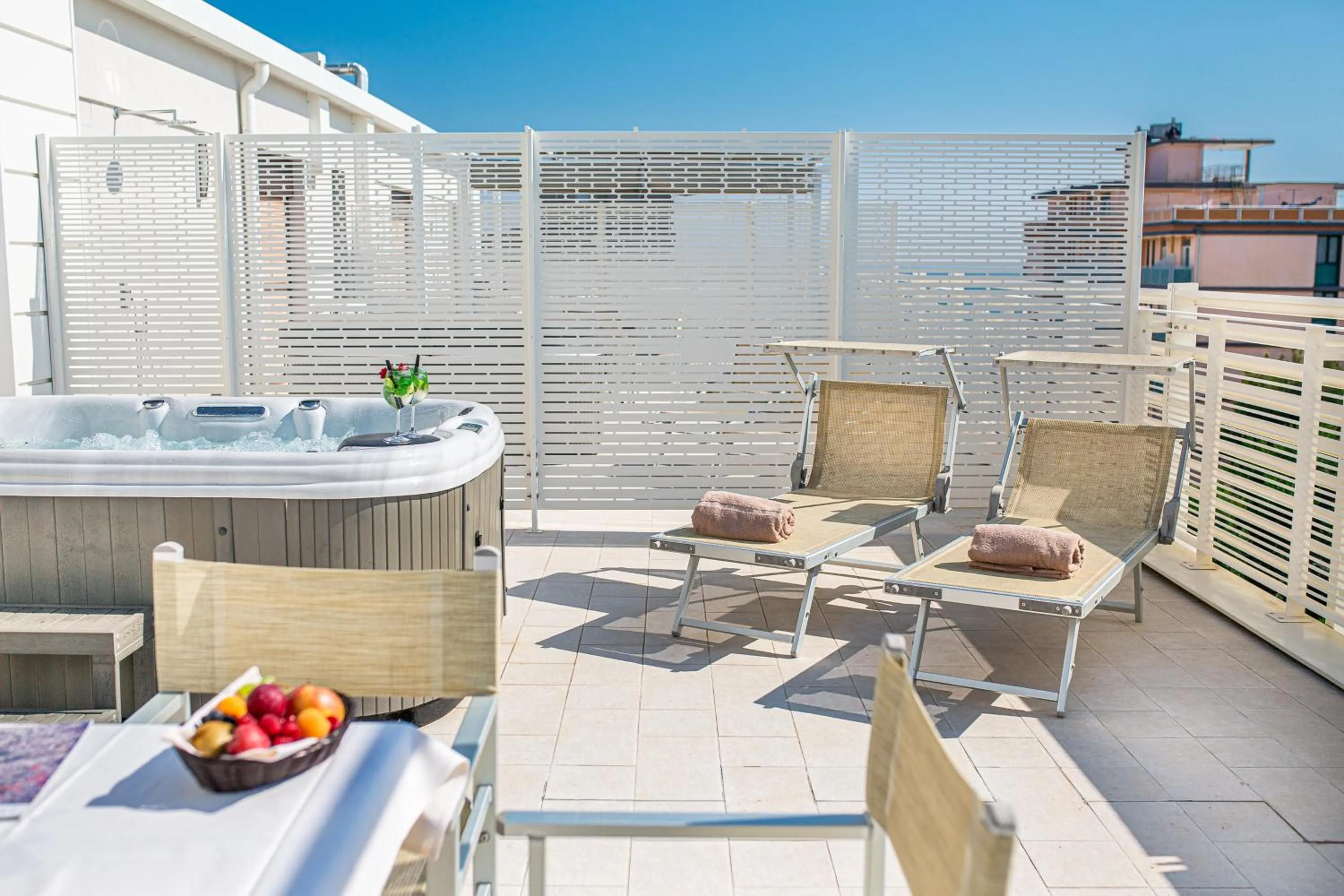 Restaurant/places to eat in Hotel Bembo