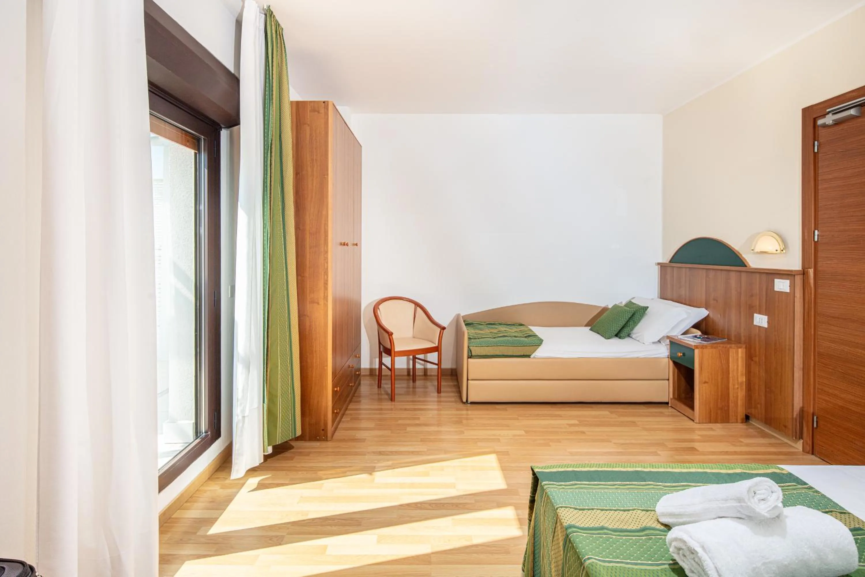 Restaurant/places to eat in Hotel Bembo