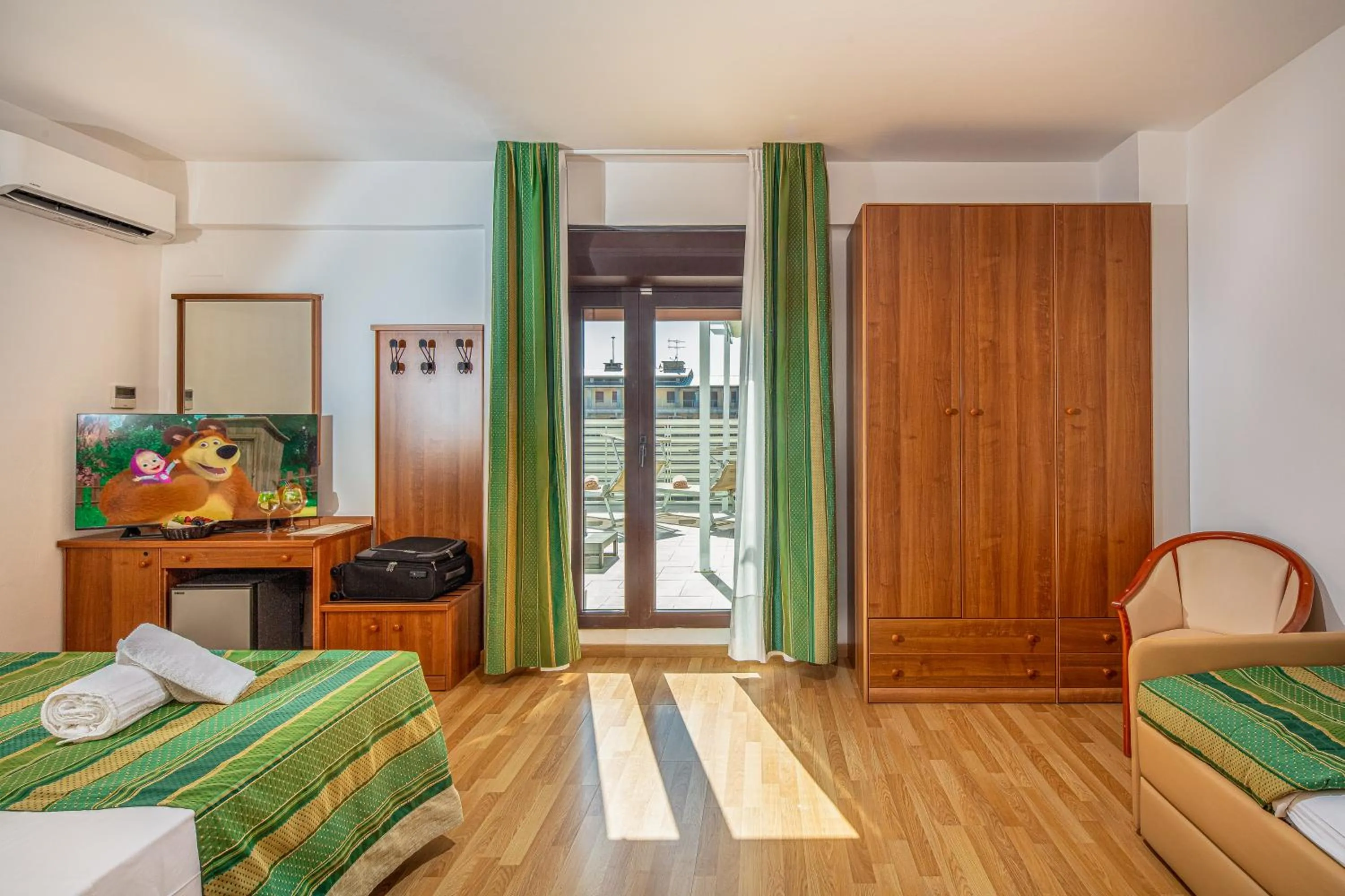 Restaurant/places to eat in Hotel Bembo