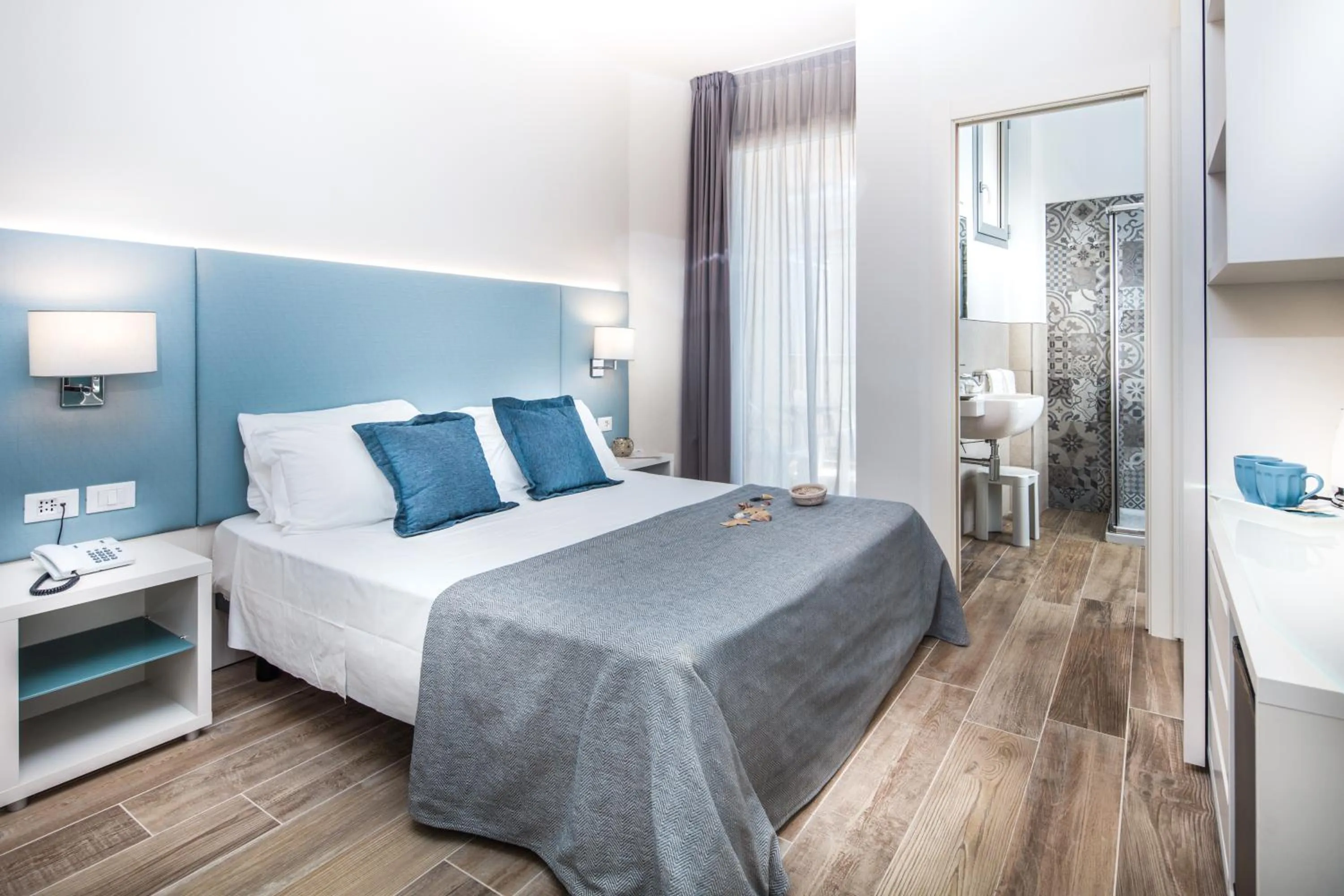 Bed in Hotel Excelsior