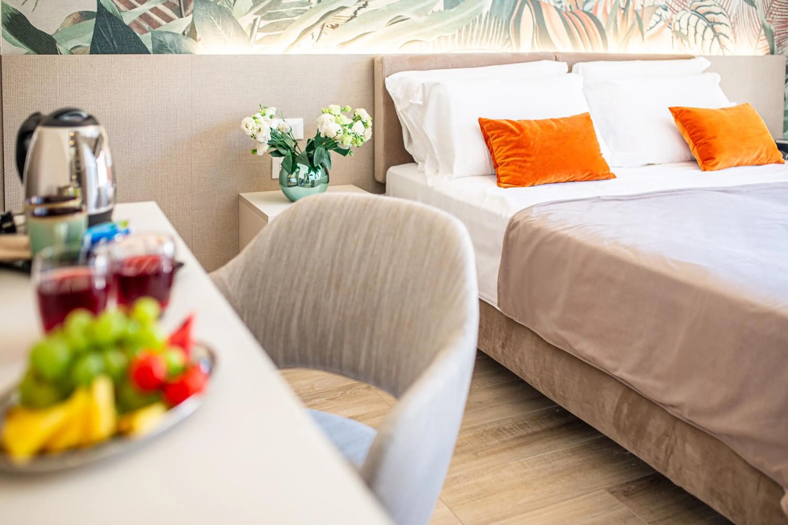 Property building, Bed in Hotel Excelsior