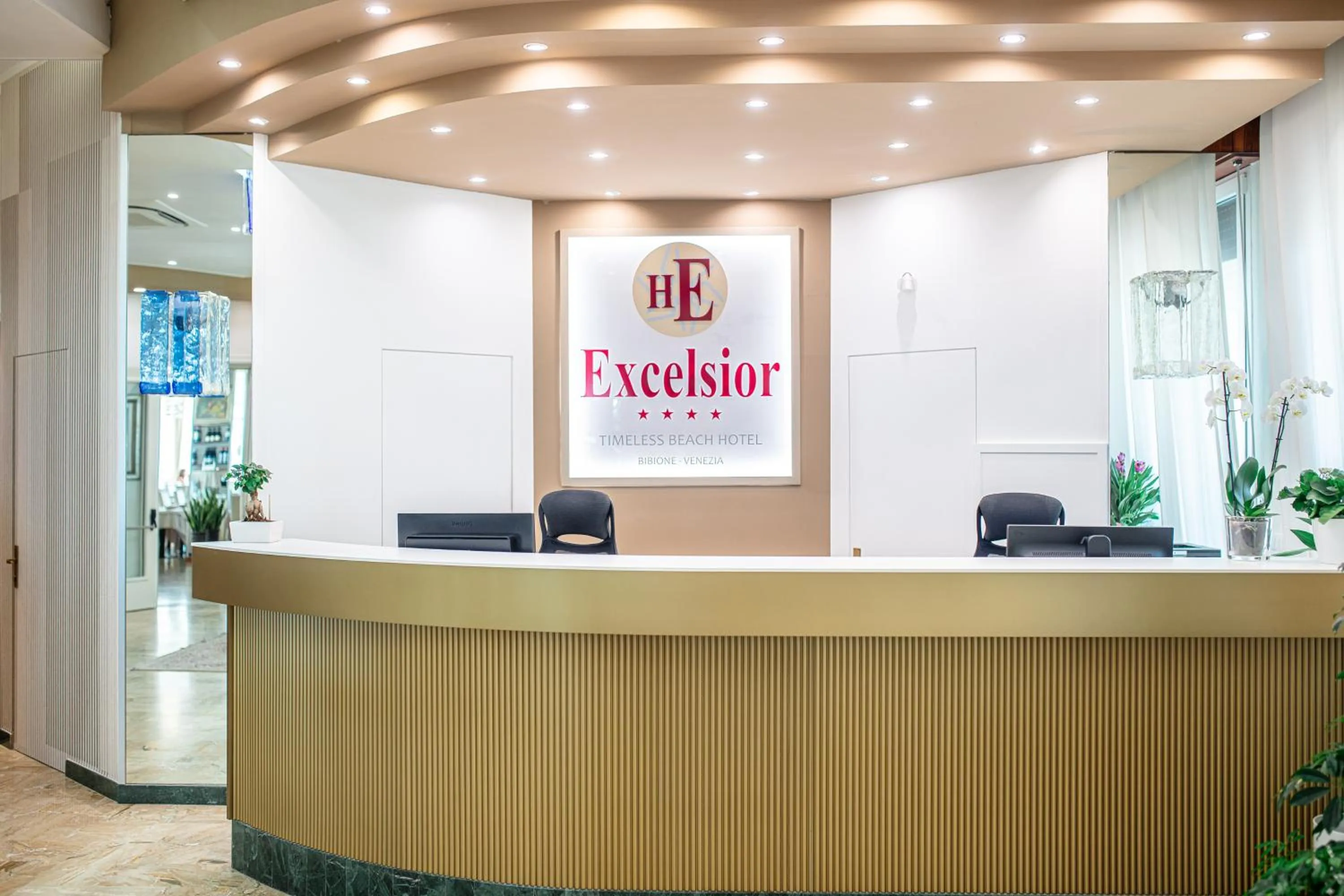 Property building in Hotel Excelsior