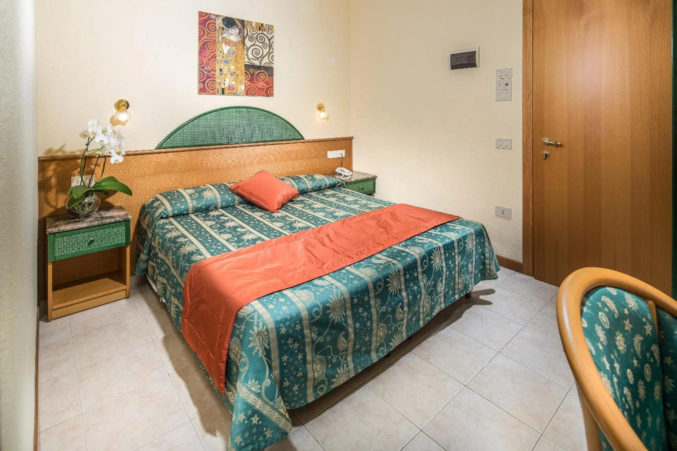 Photo of the whole room, Bed in Hotel Bellevue