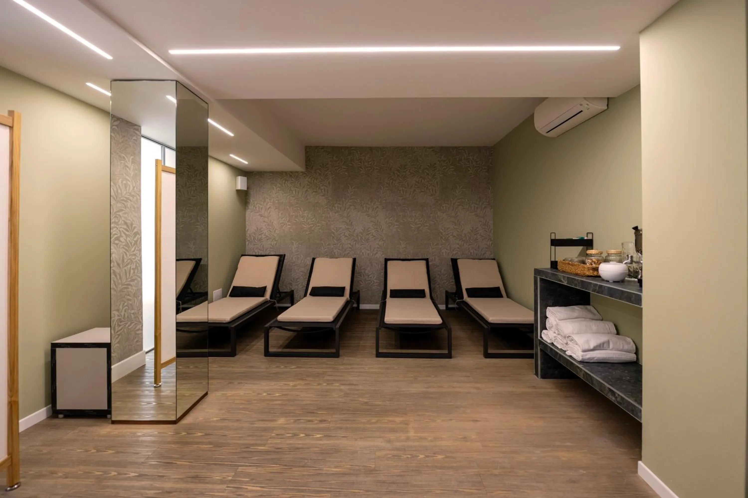 Spa and wellness centre/facilities, Bed in Hotel Astoria