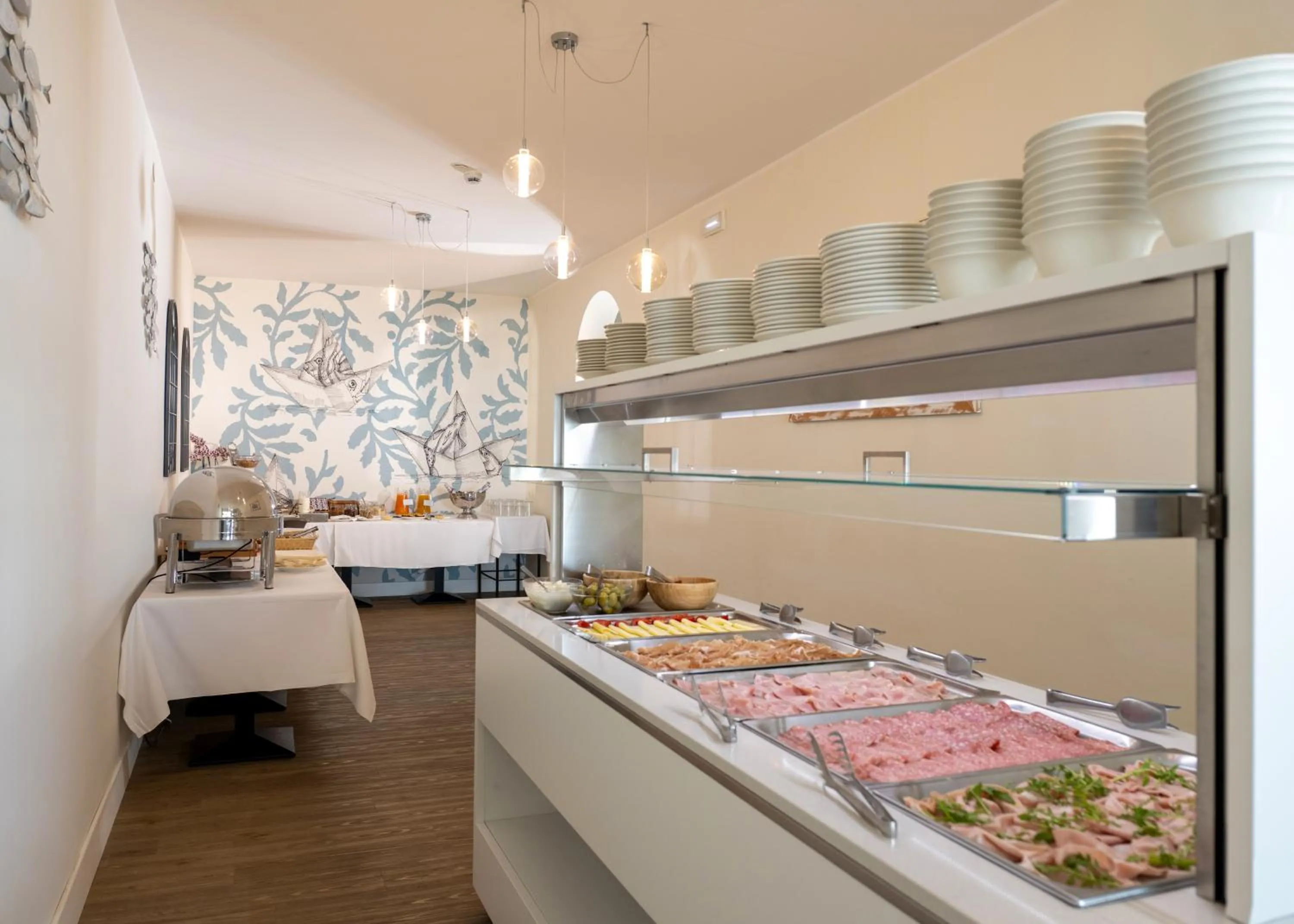 Breakfast in Hotel Astoria