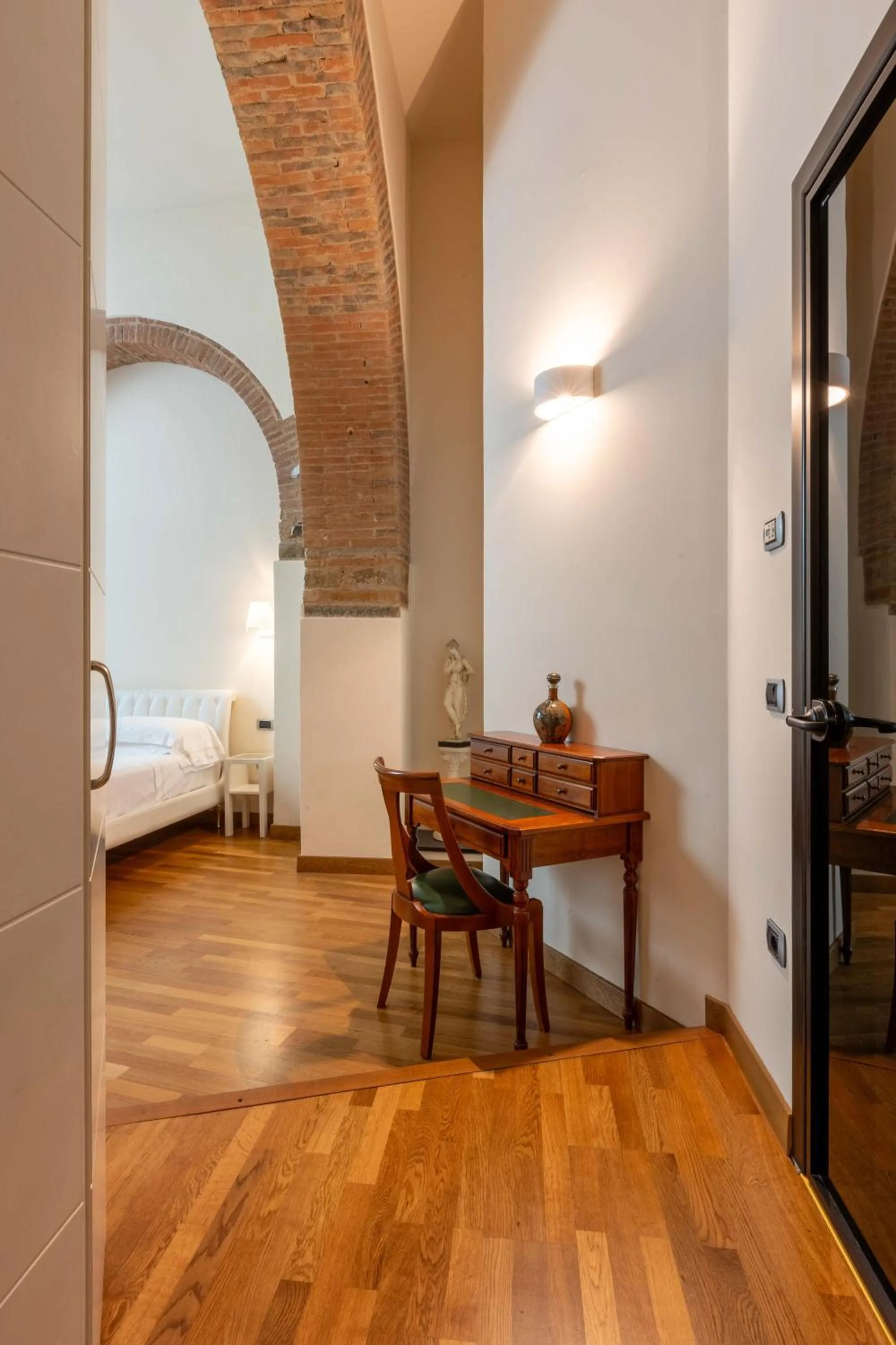 Bedroom, Bed in Relais Hotel Centrale "Dimora Storica"