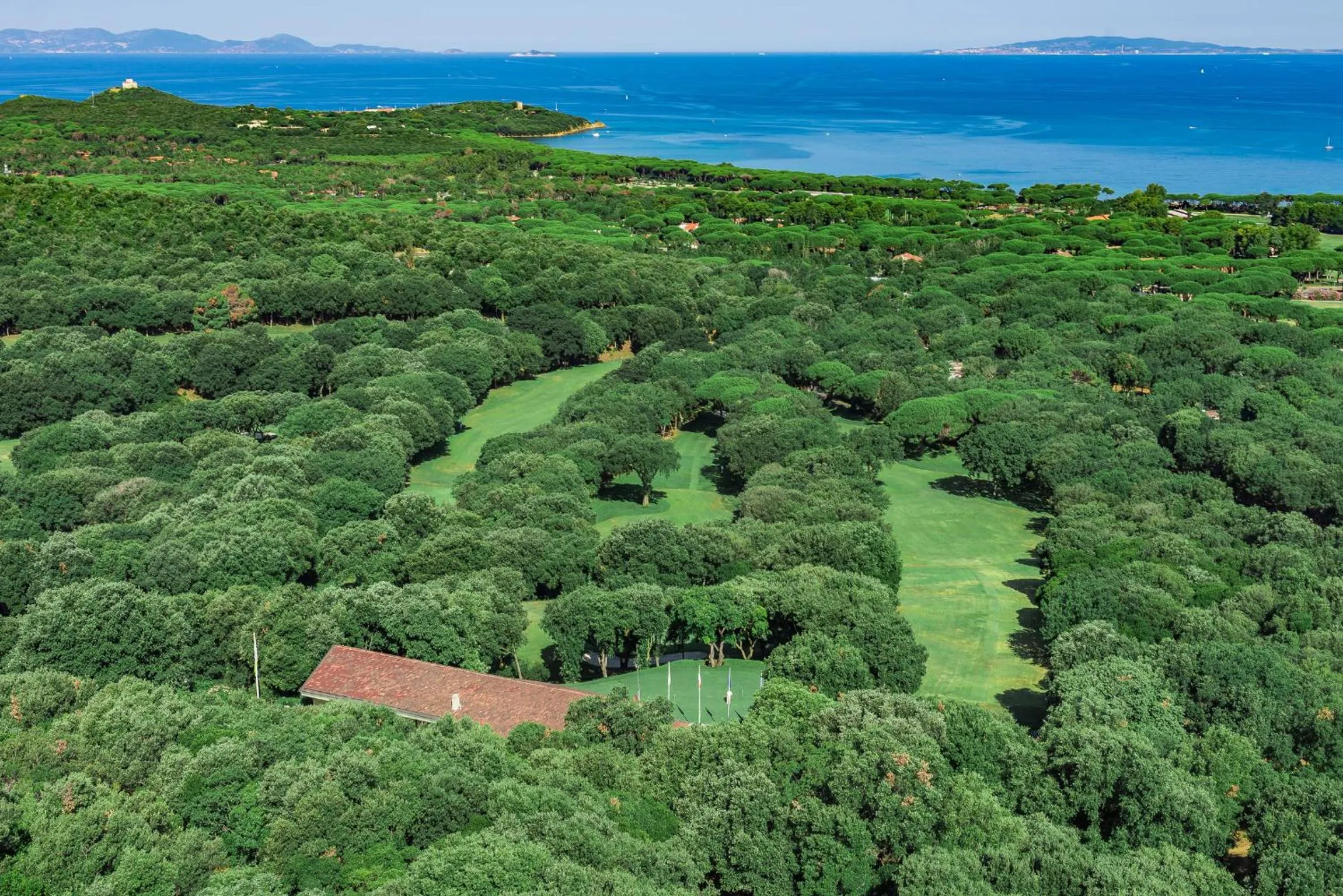 Golfcourse in Gallia Palace Hotel - Relais & Châteaux