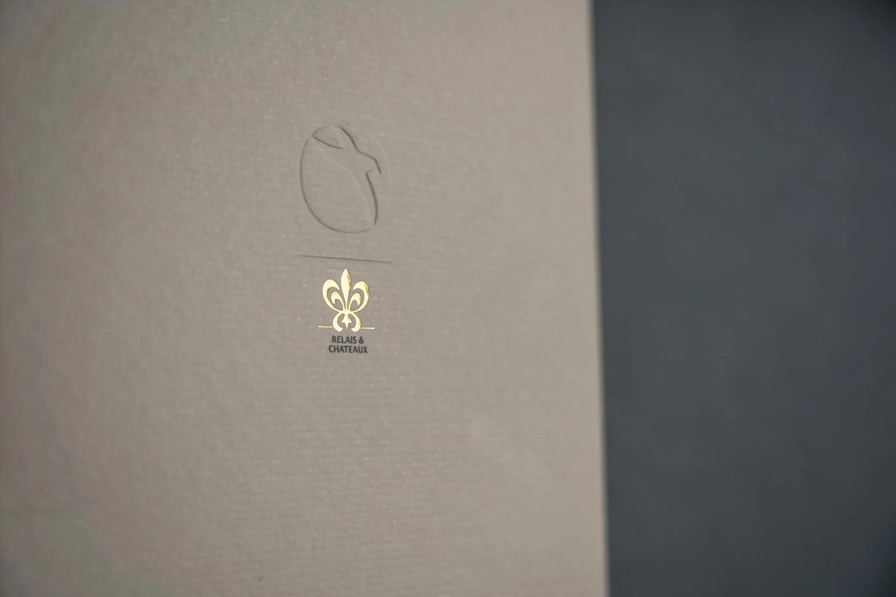 Logo/Certificate/Sign in Gallia Palace Hotel - Relais & Châteaux