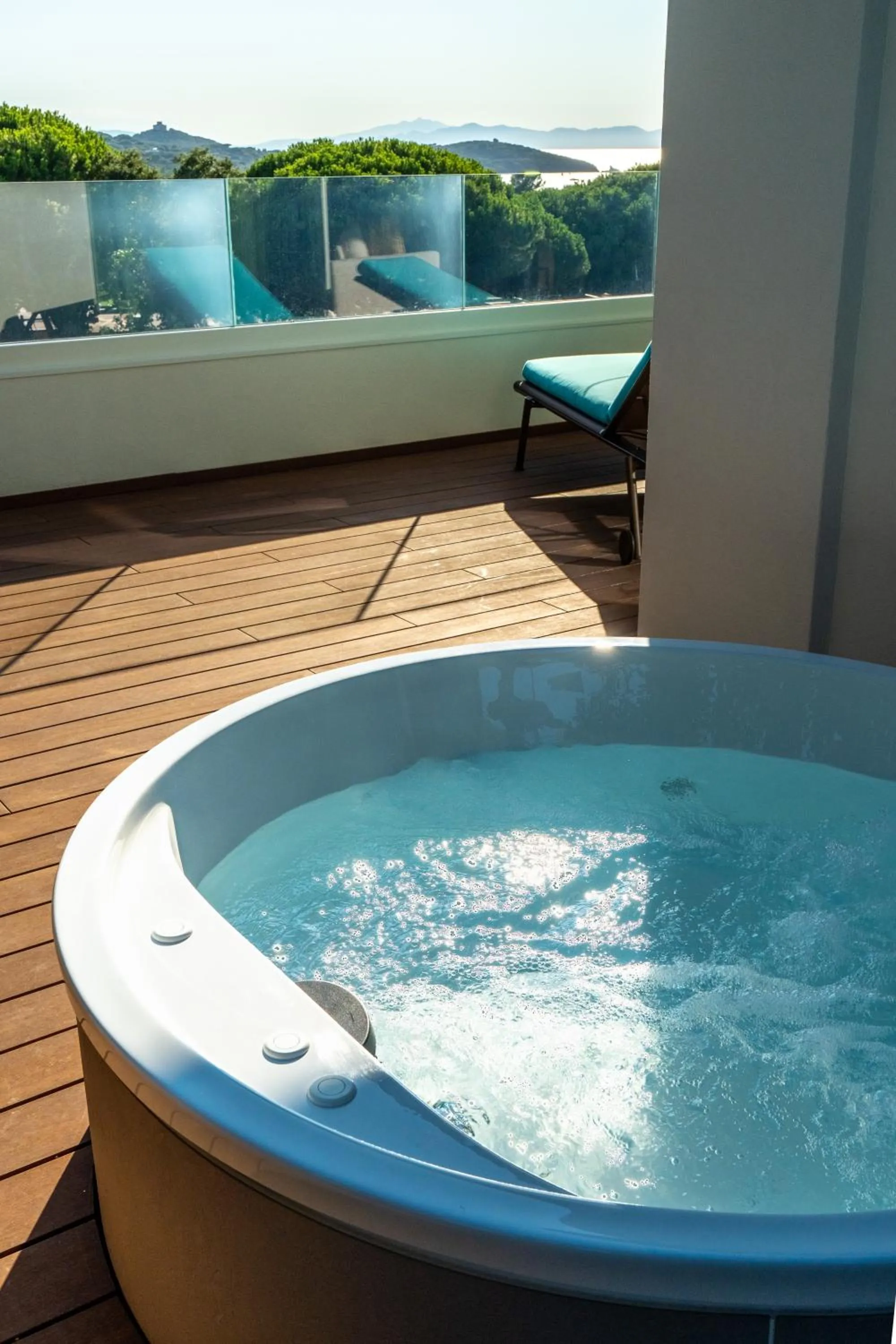 Hot Tub in Gallia Palace Hotel - Relais & Châteaux