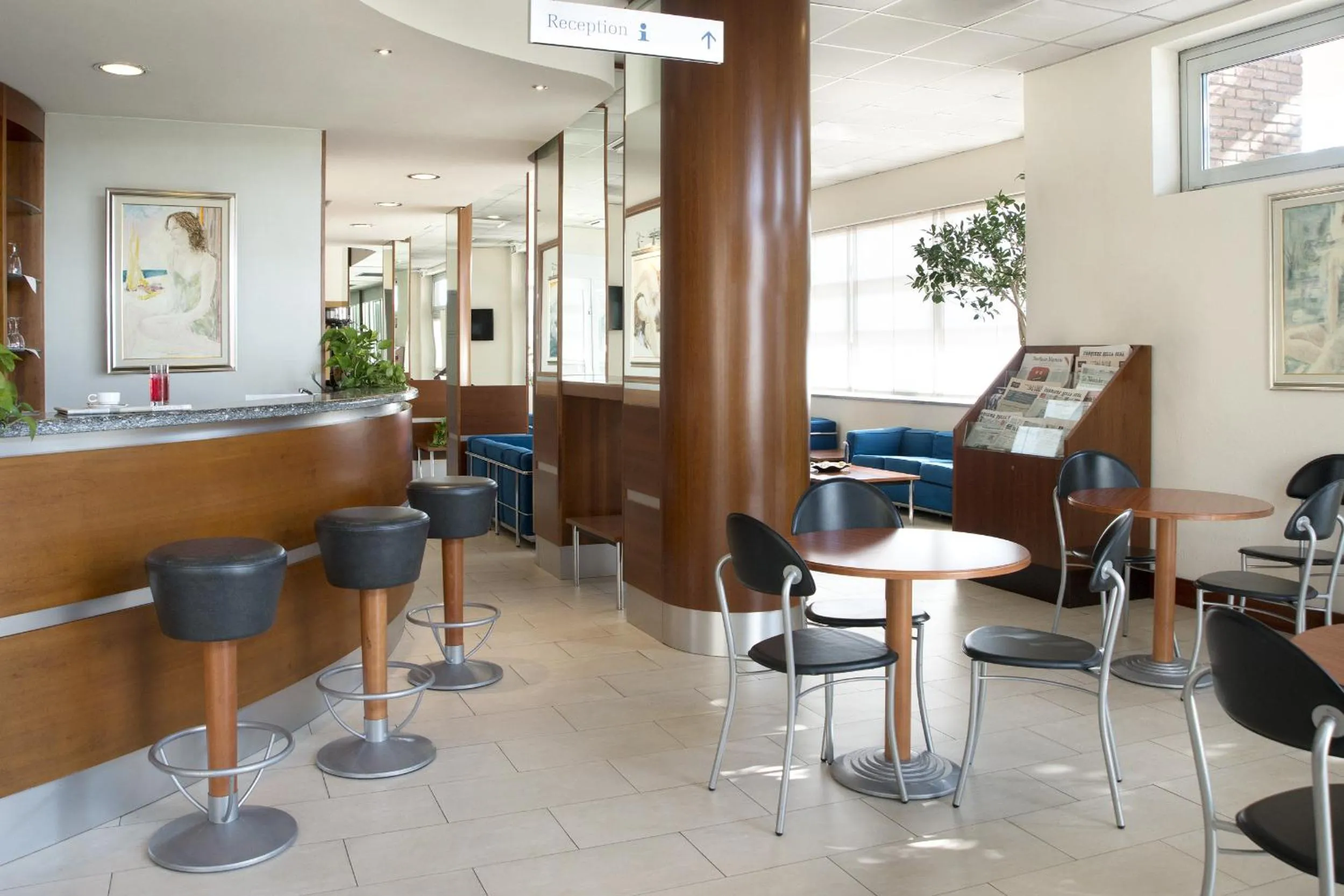 Lounge or bar in Hotel Re