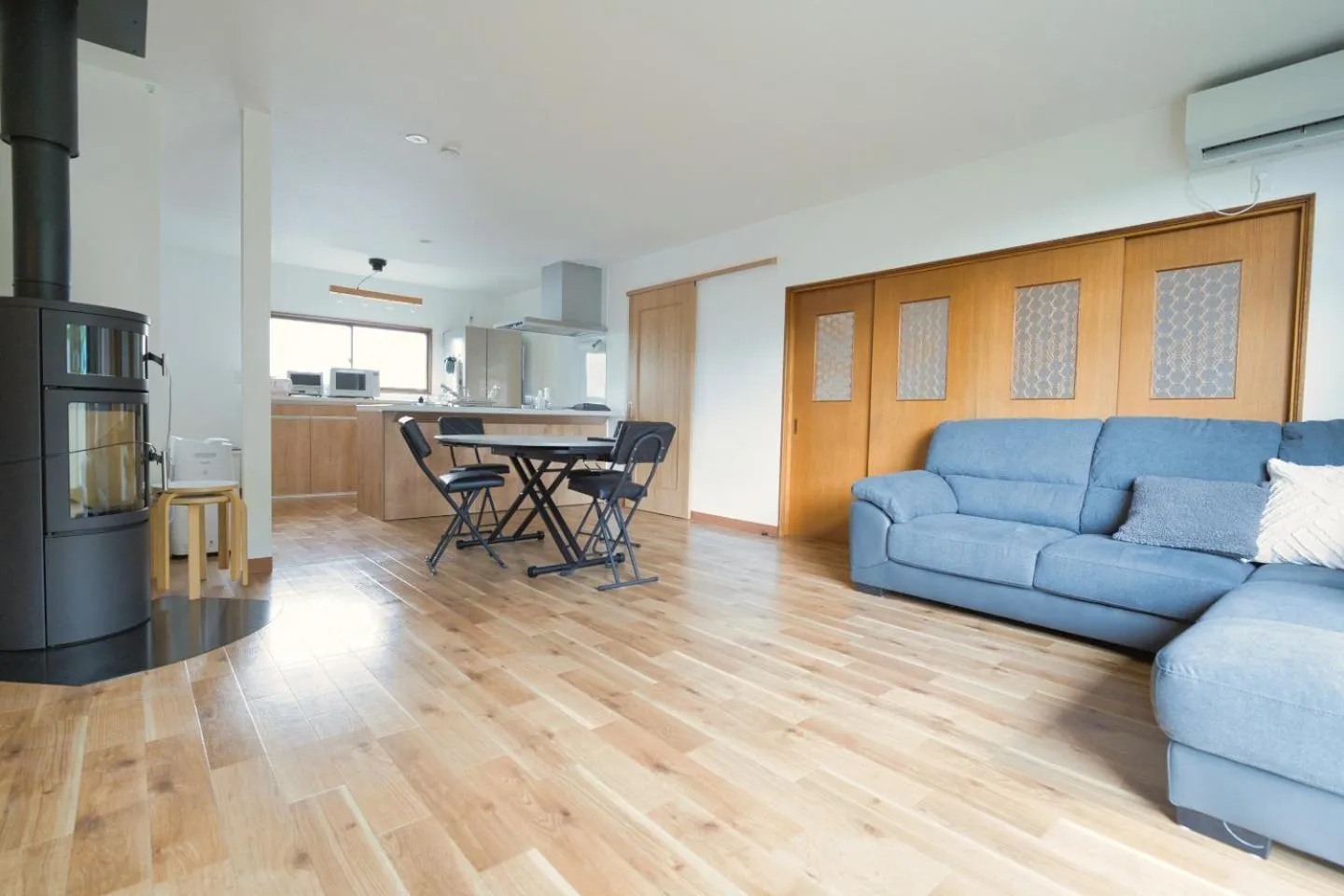 Living room in Maple Farm