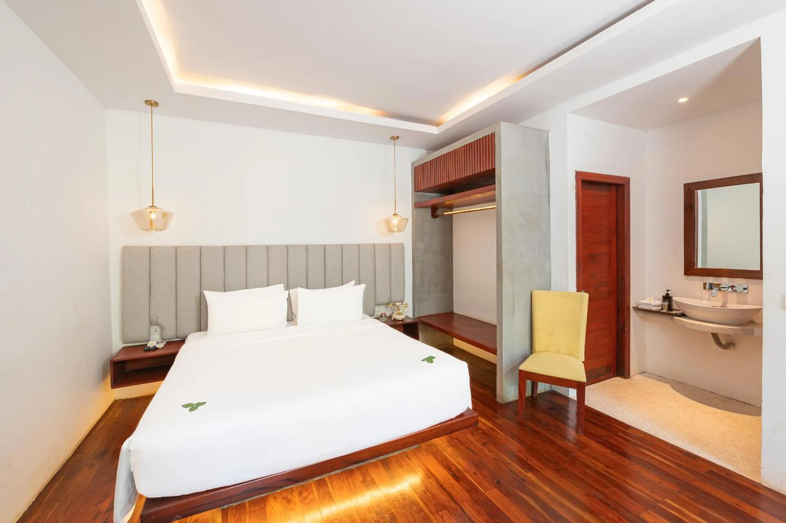 Toilet, Bed in Victoria Central Residence