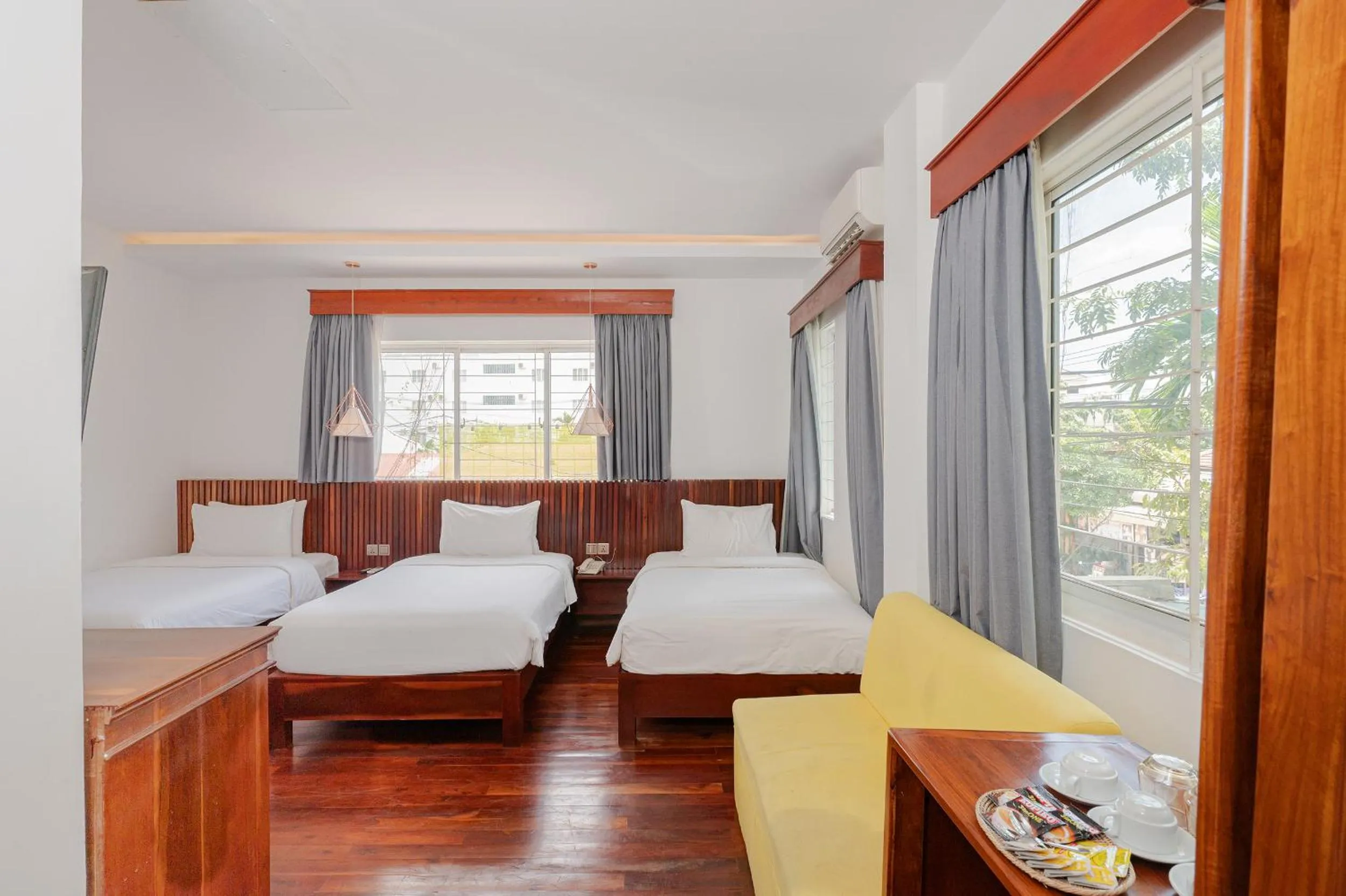 Bed in Victoria Central Residence