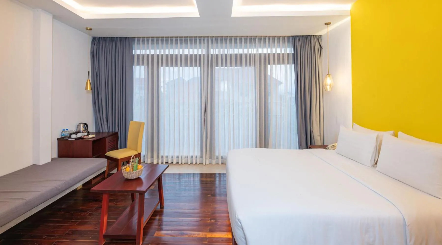 Bed in Victoria Central Residence