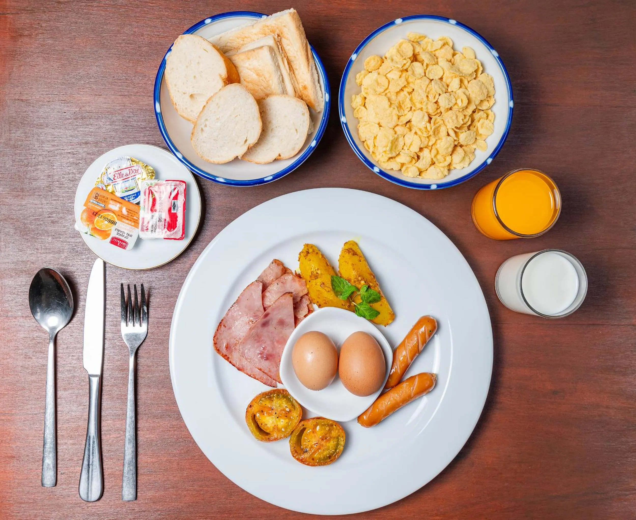 Food and drinks in Victoria Central Residence