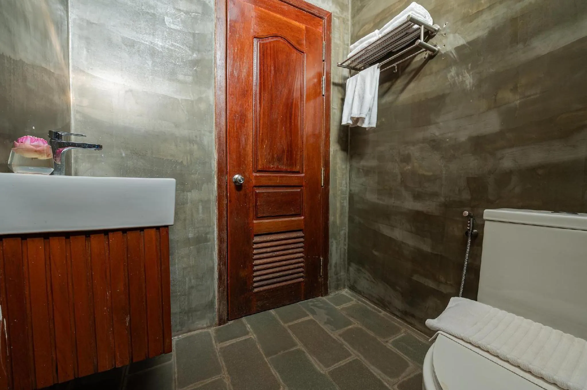 Shower in Victoria Central Residence