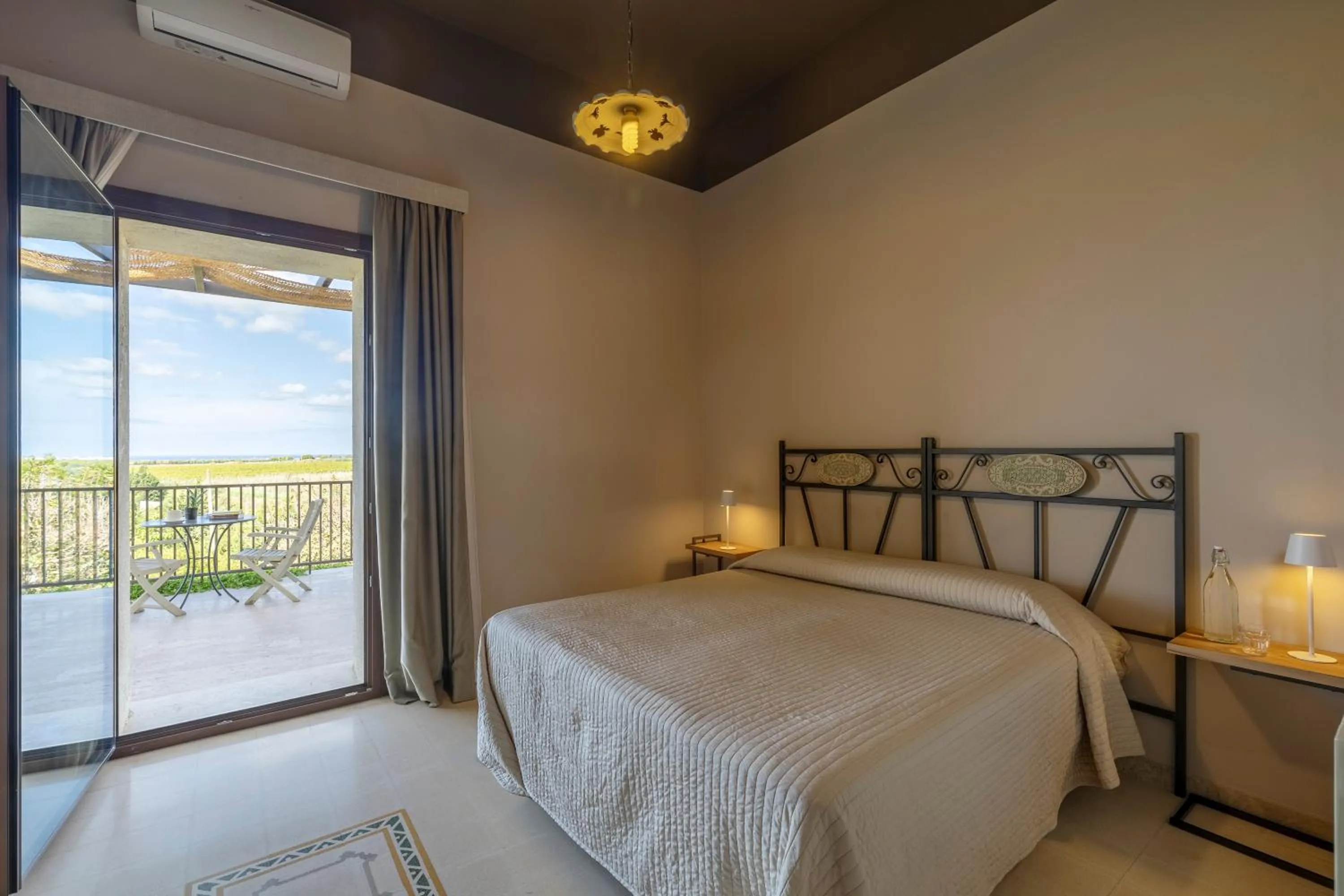 Bedroom, Bed in Agriturismo Vultaggio