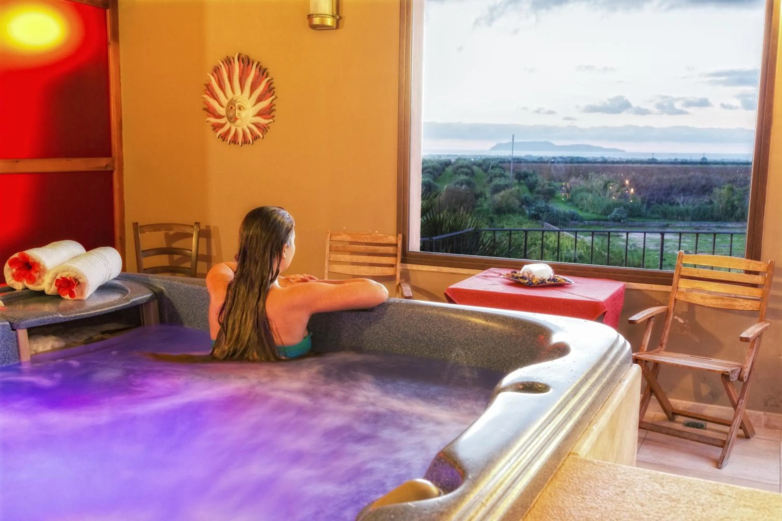 Hot Tub in Agriturismo Vultaggio