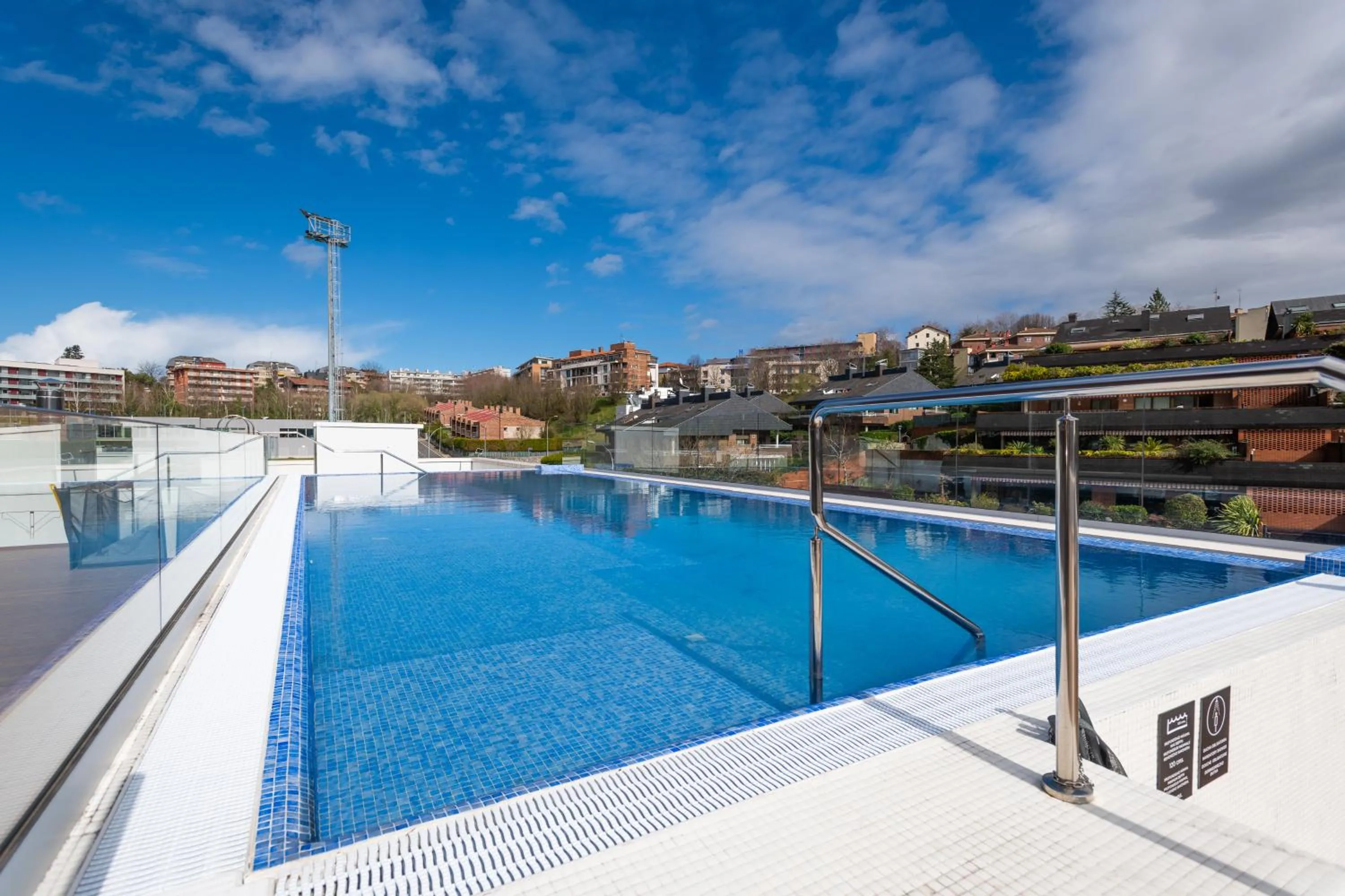 Swimming pool in Leonardo Hotel San Sebastián
