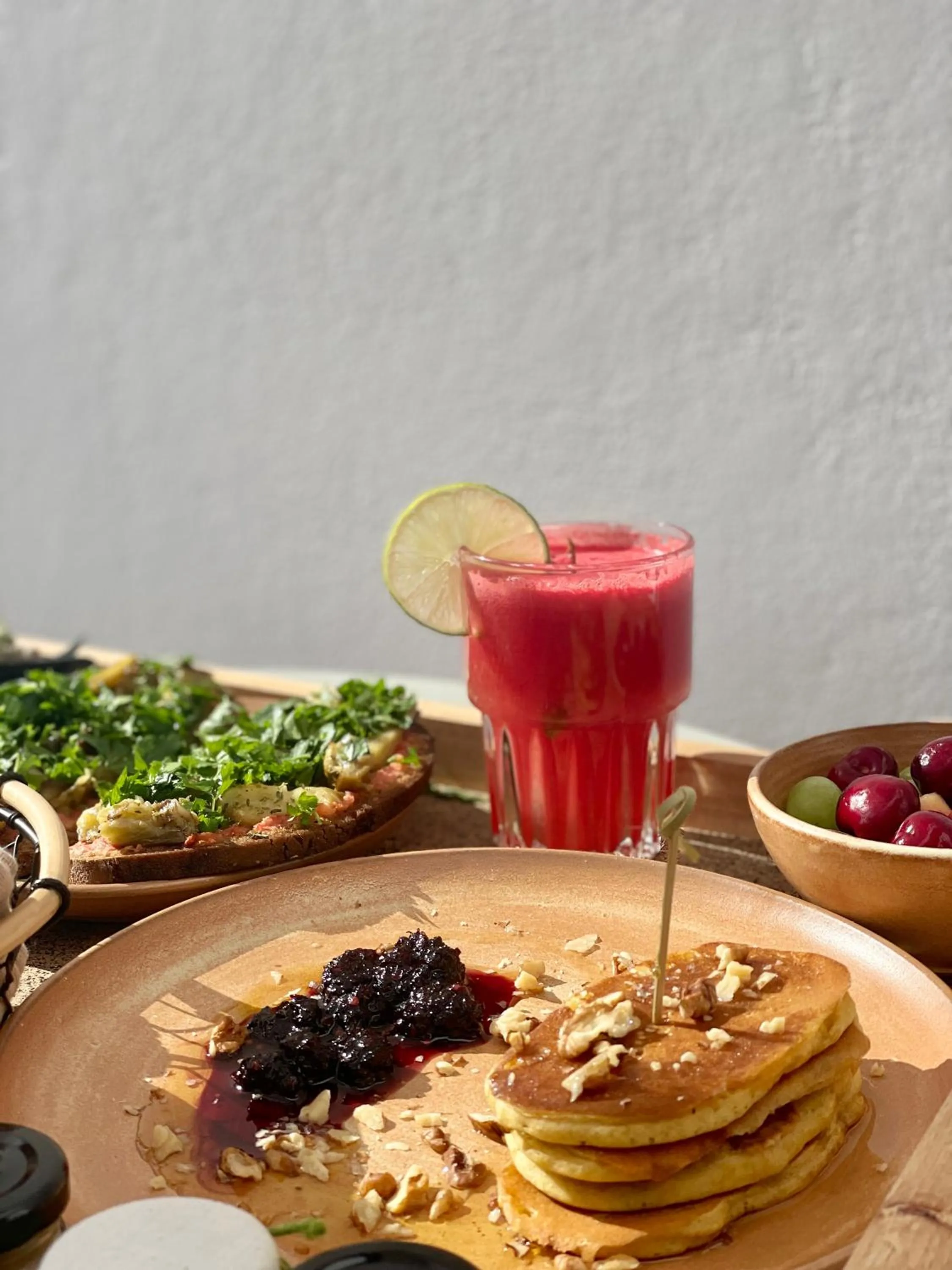 Food and drinks in Ethos Vegan Suites Fira, Santorini