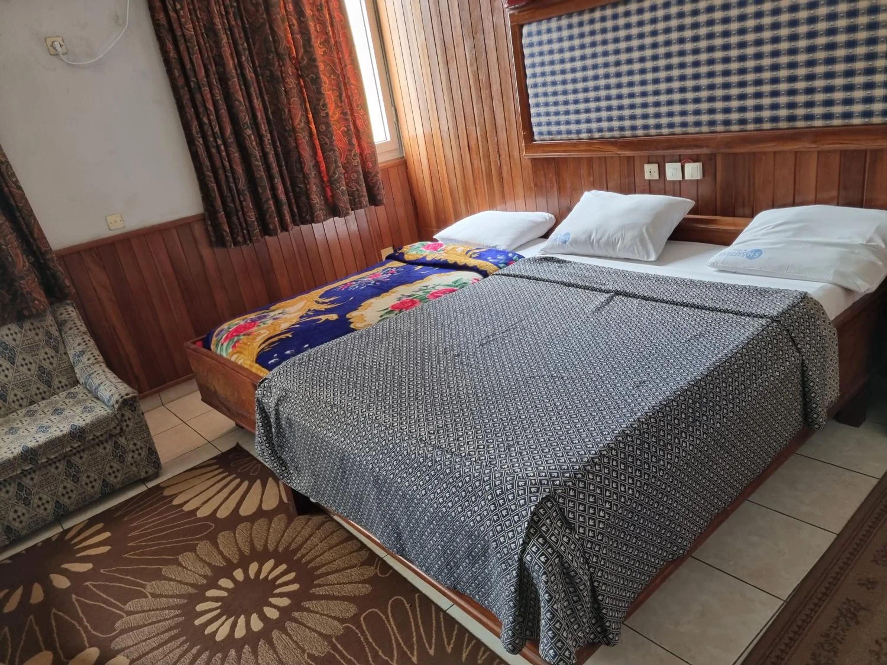 Bedroom, Bed in HOTEL SAFFANA