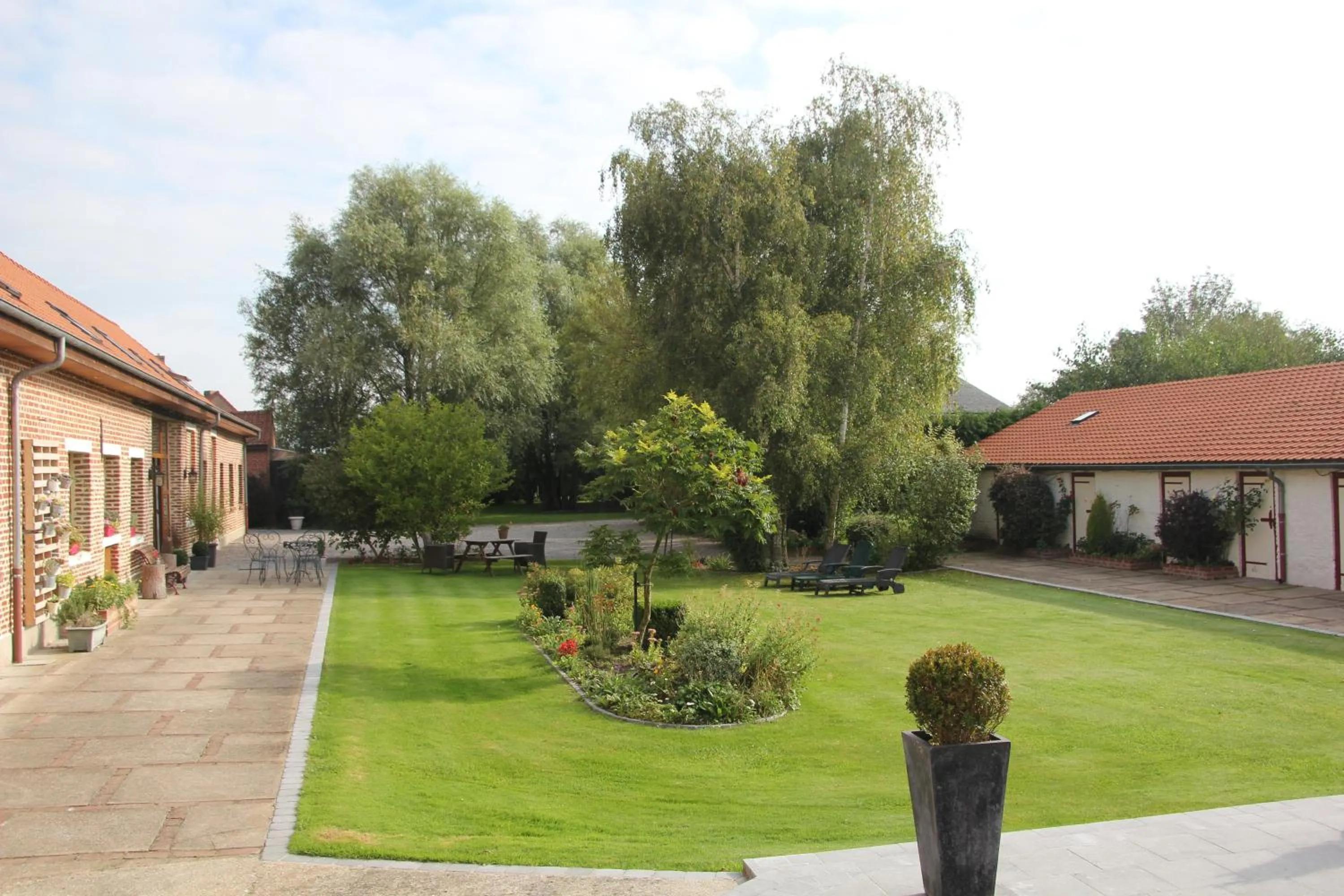 Garden in Au Coeur Des Hôtes