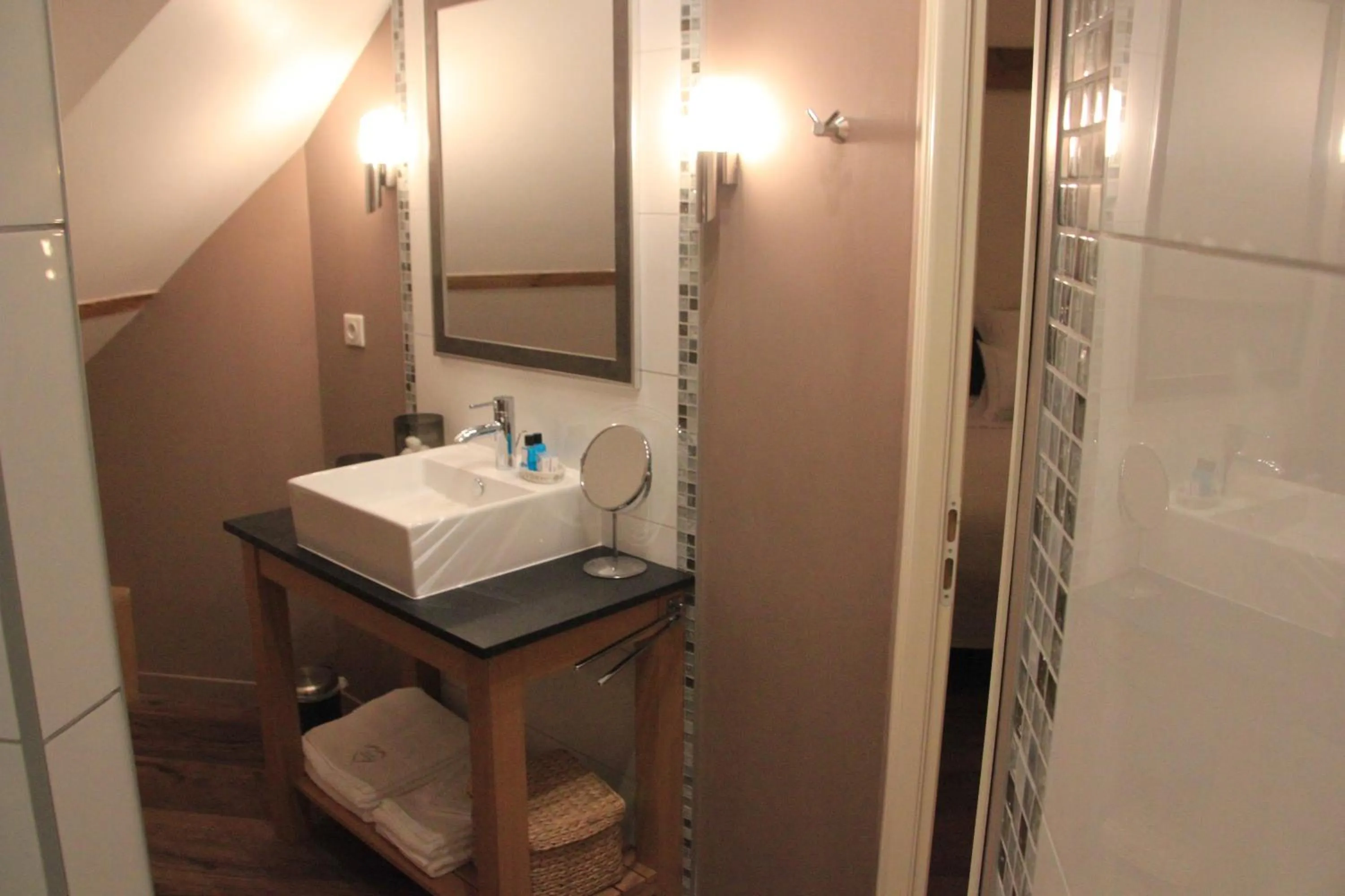 Bathroom in Au Coeur Des Hôtes