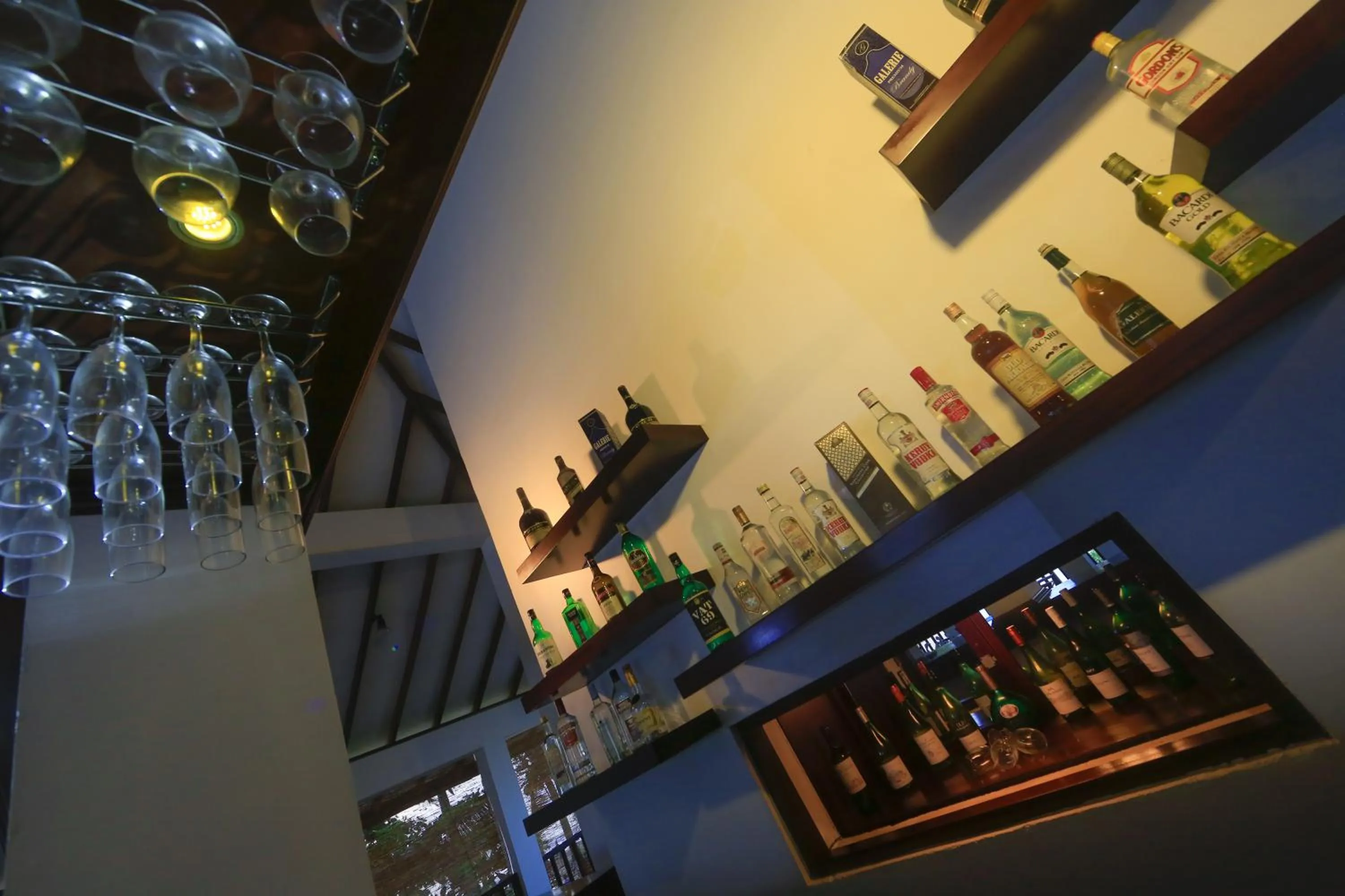 Lounge or bar in Catamaran Beach Hotel