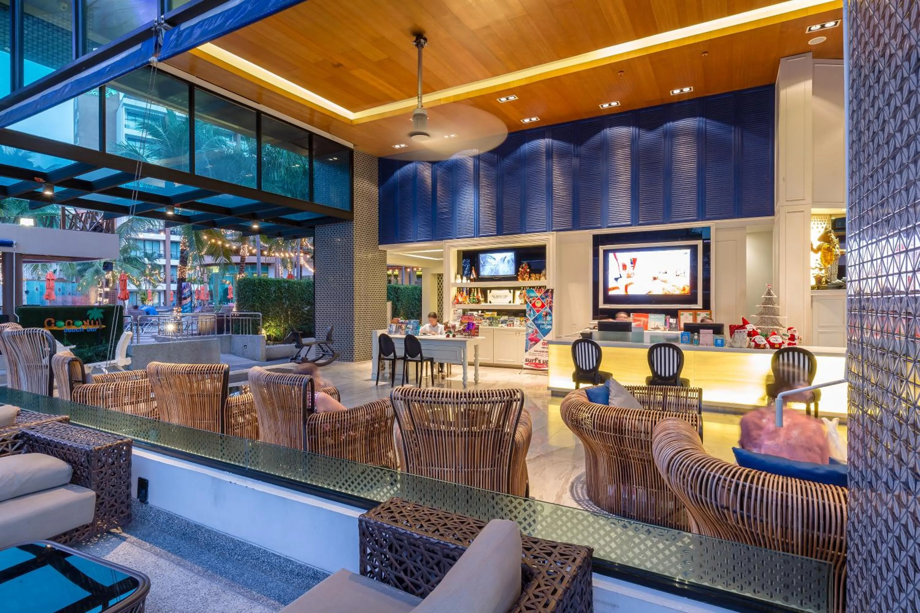 Lobby or reception in The Beach Heights Resort SHA Plus