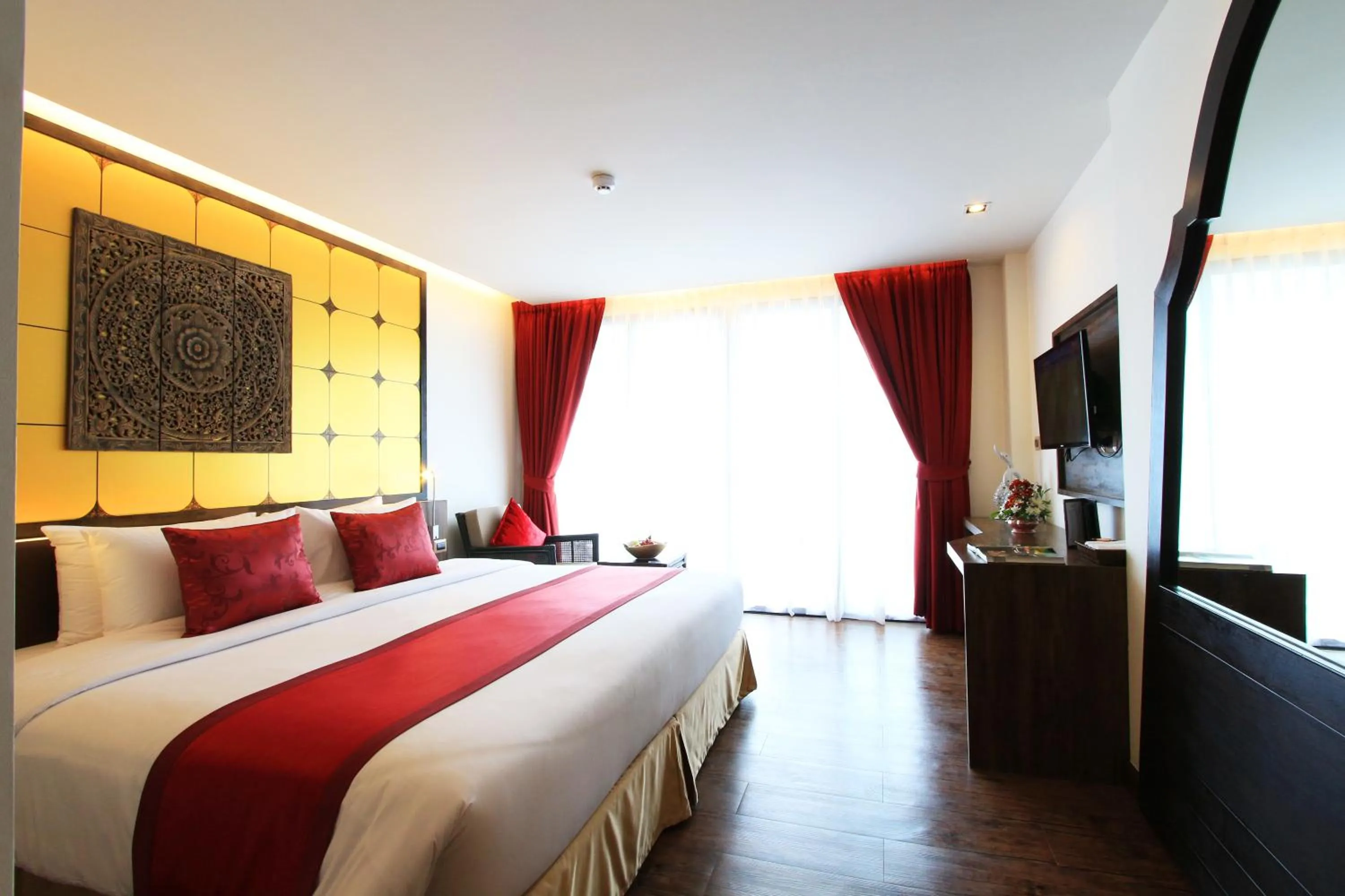 Photo of the whole room, Bed in The Beach Heights Resort SHA Plus