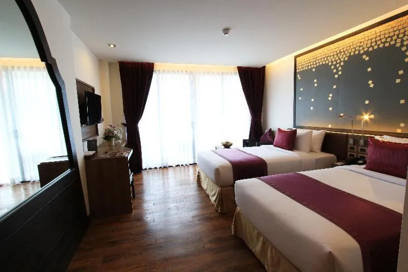 Bed in The Beach Heights Resort SHA Plus