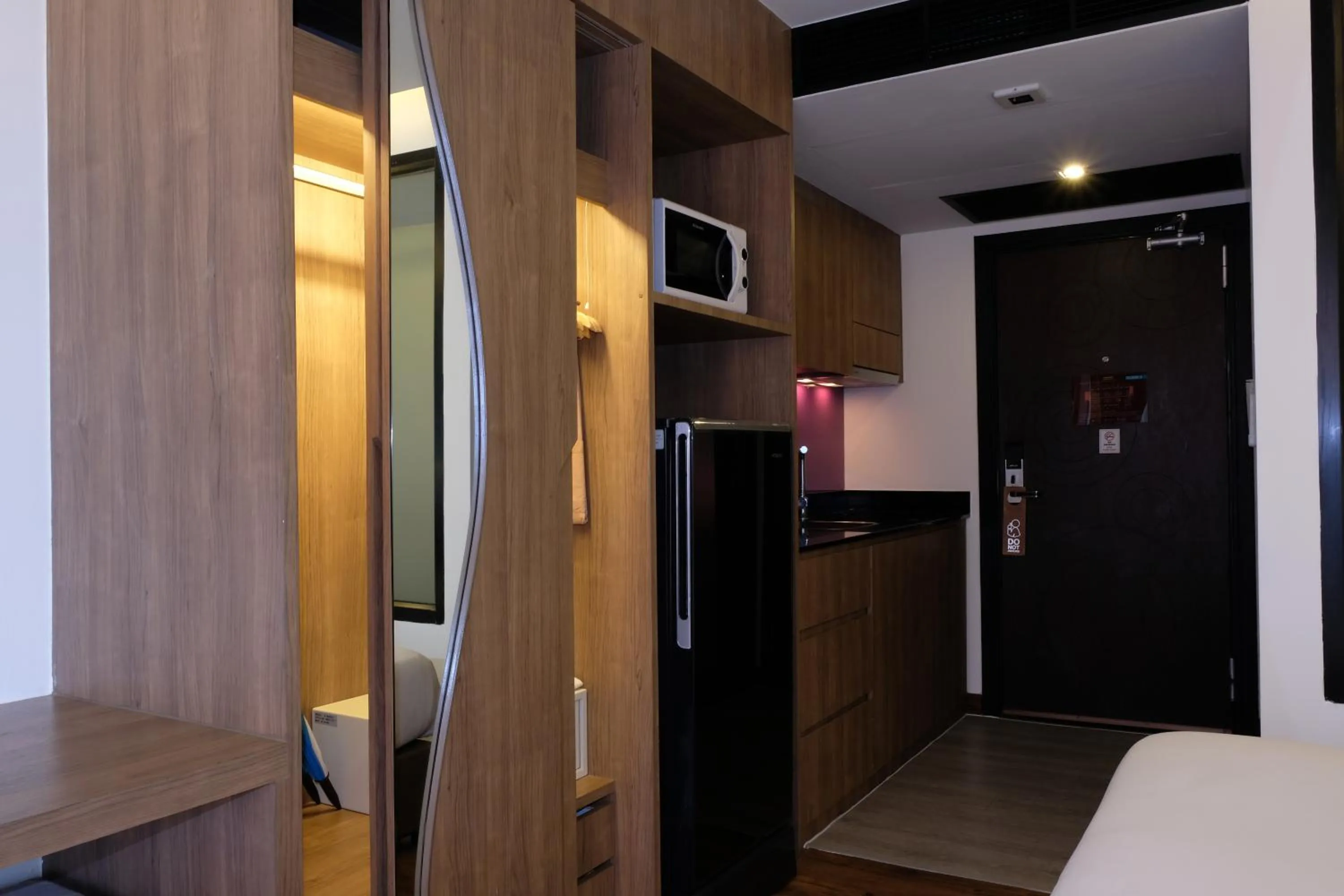 Kitchen or kitchenette in The Beach Heights Resort SHA Plus