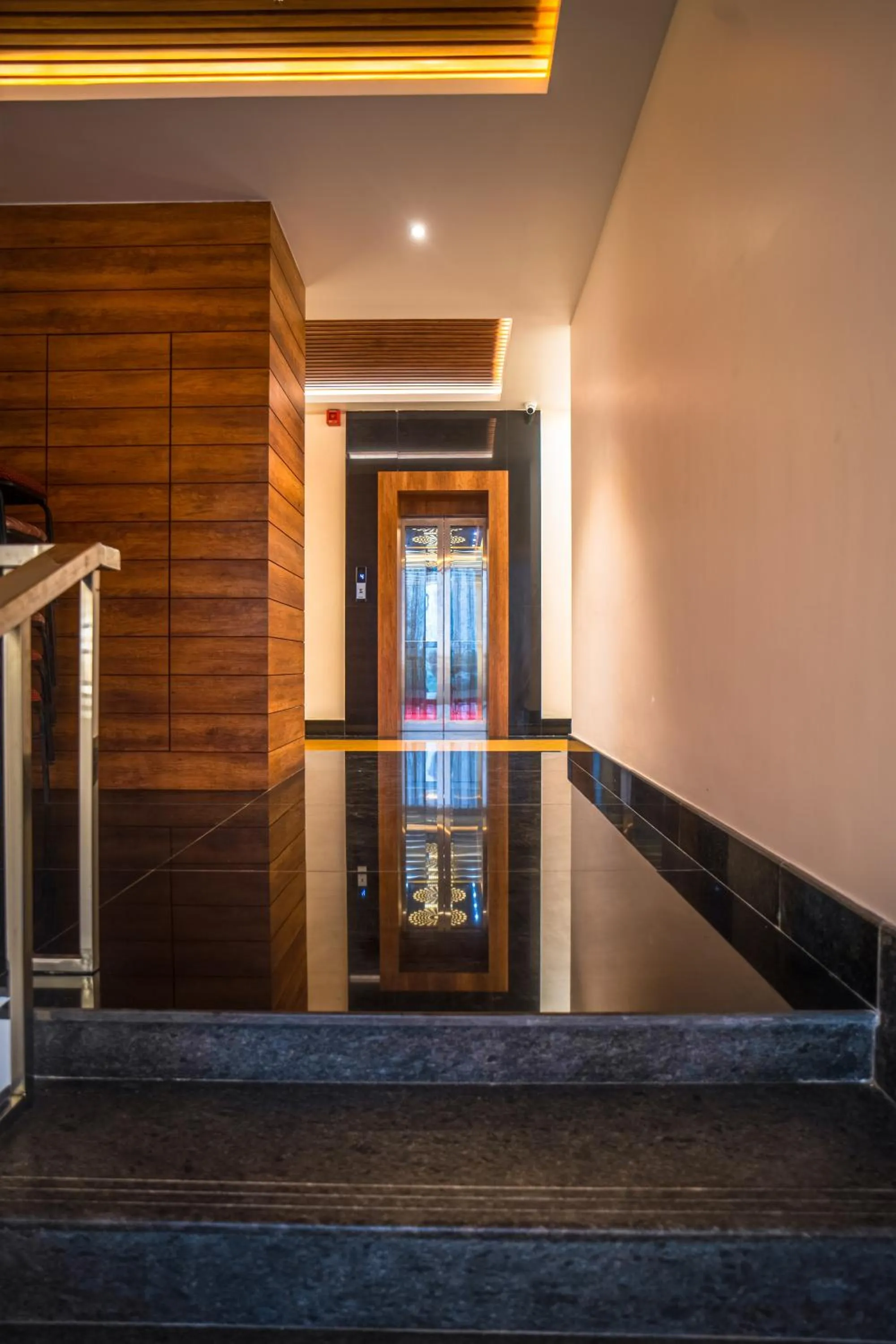 Facade/entrance in Mansha Palace