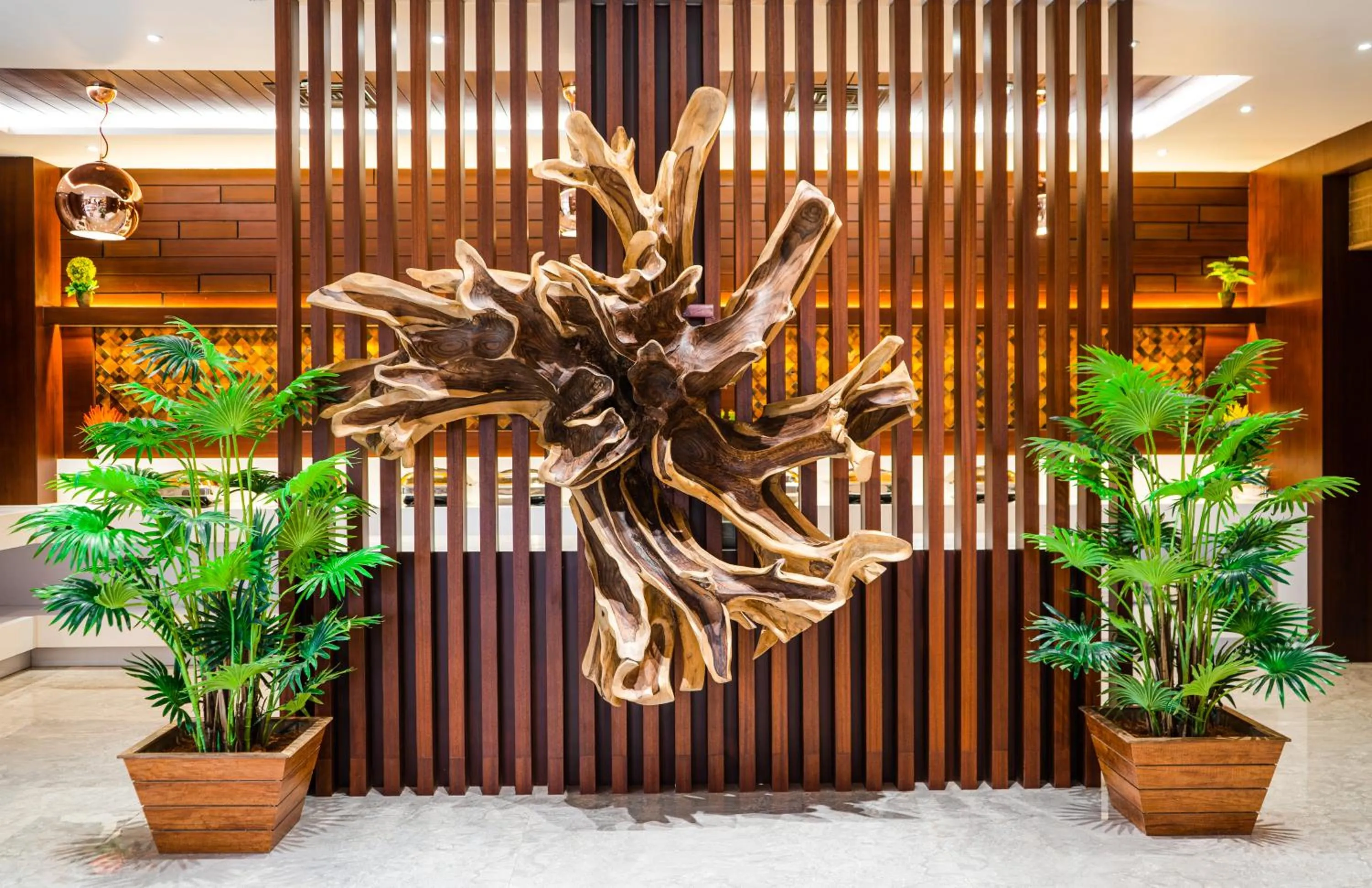 Restaurant/places to eat in Mansha Palace