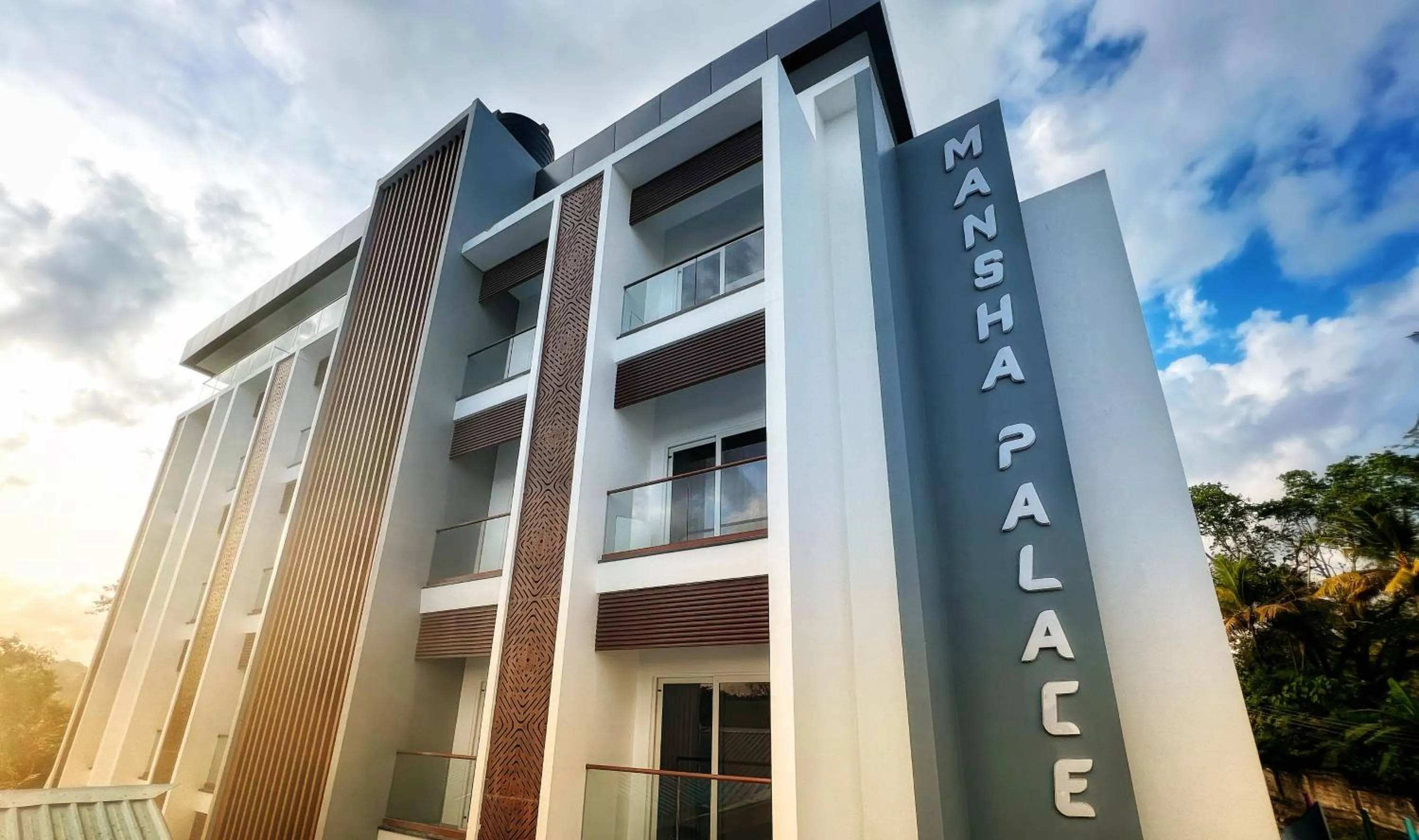 Property building in Mansha Palace