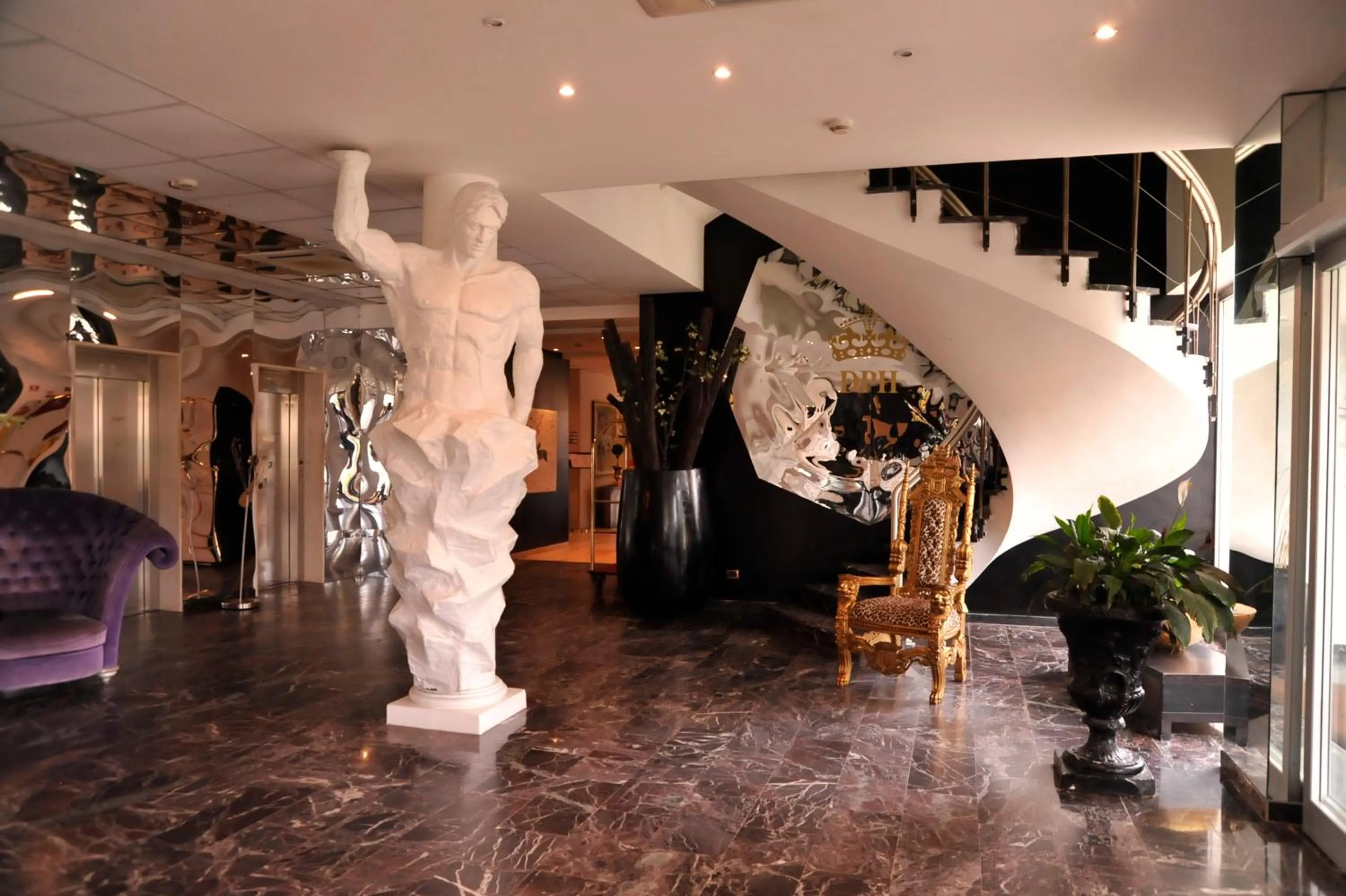 Lobby or reception in Domizia Palace Hotel